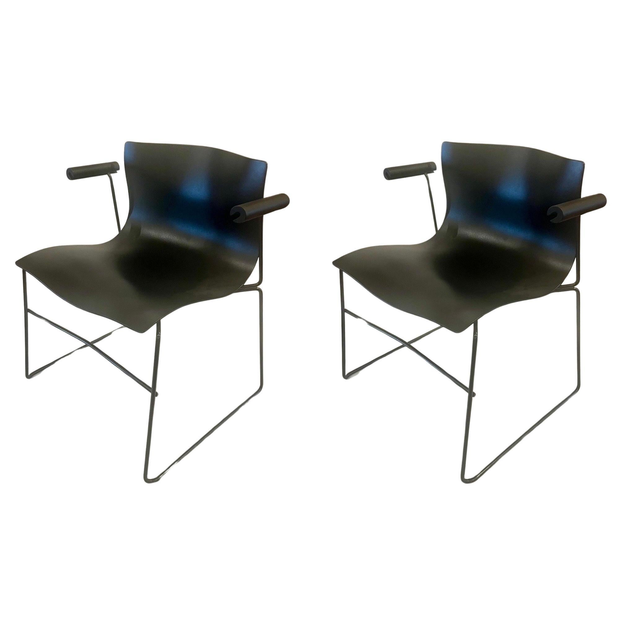 Paire de fauteuils en mouchoir de poche  Conçu par Massimo Vignelli pour Knoll Studio en vente