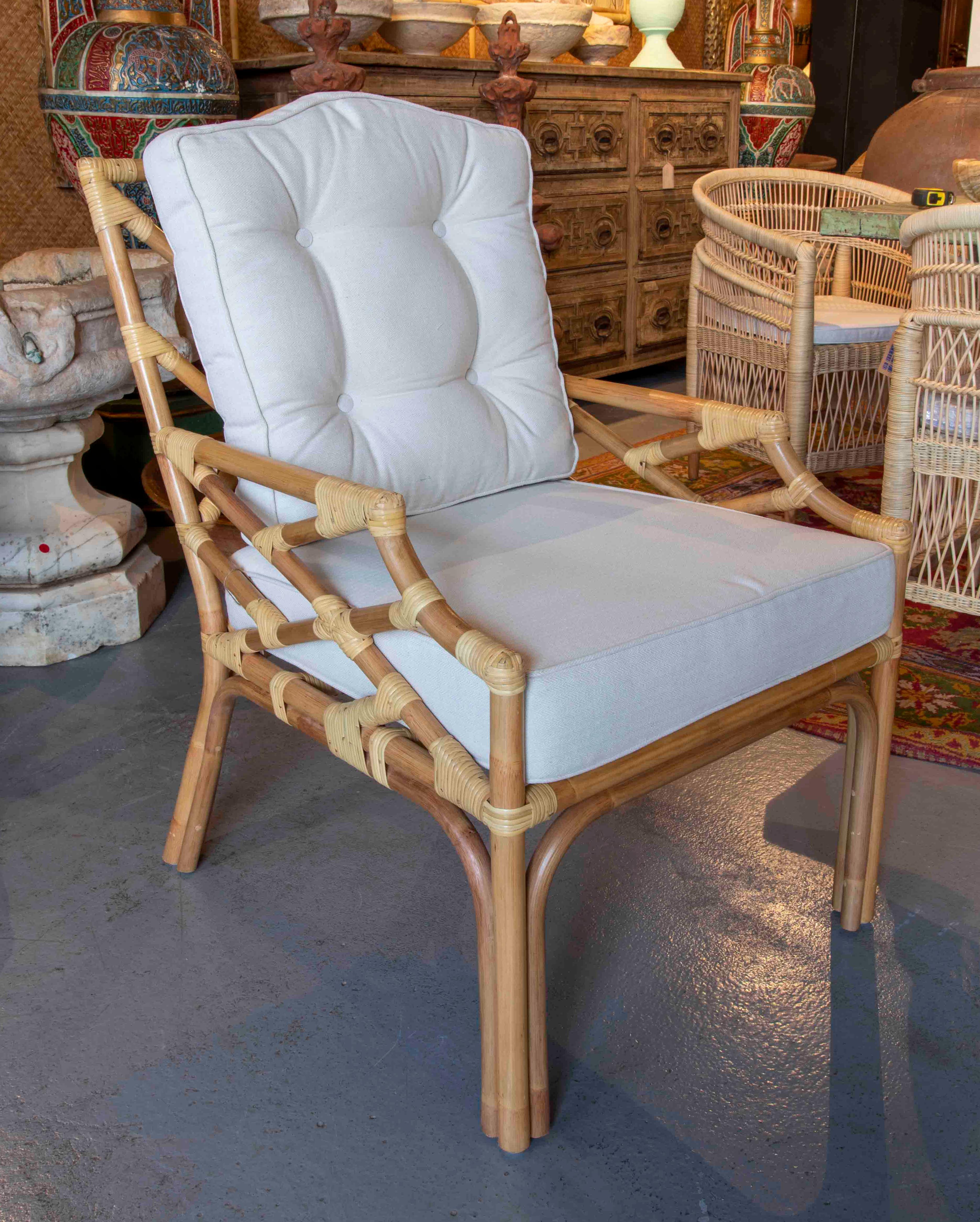 Pair of Handmade Bamboo Armchairs with Beige Cushions In Good Condition For Sale In Marbella, ES
