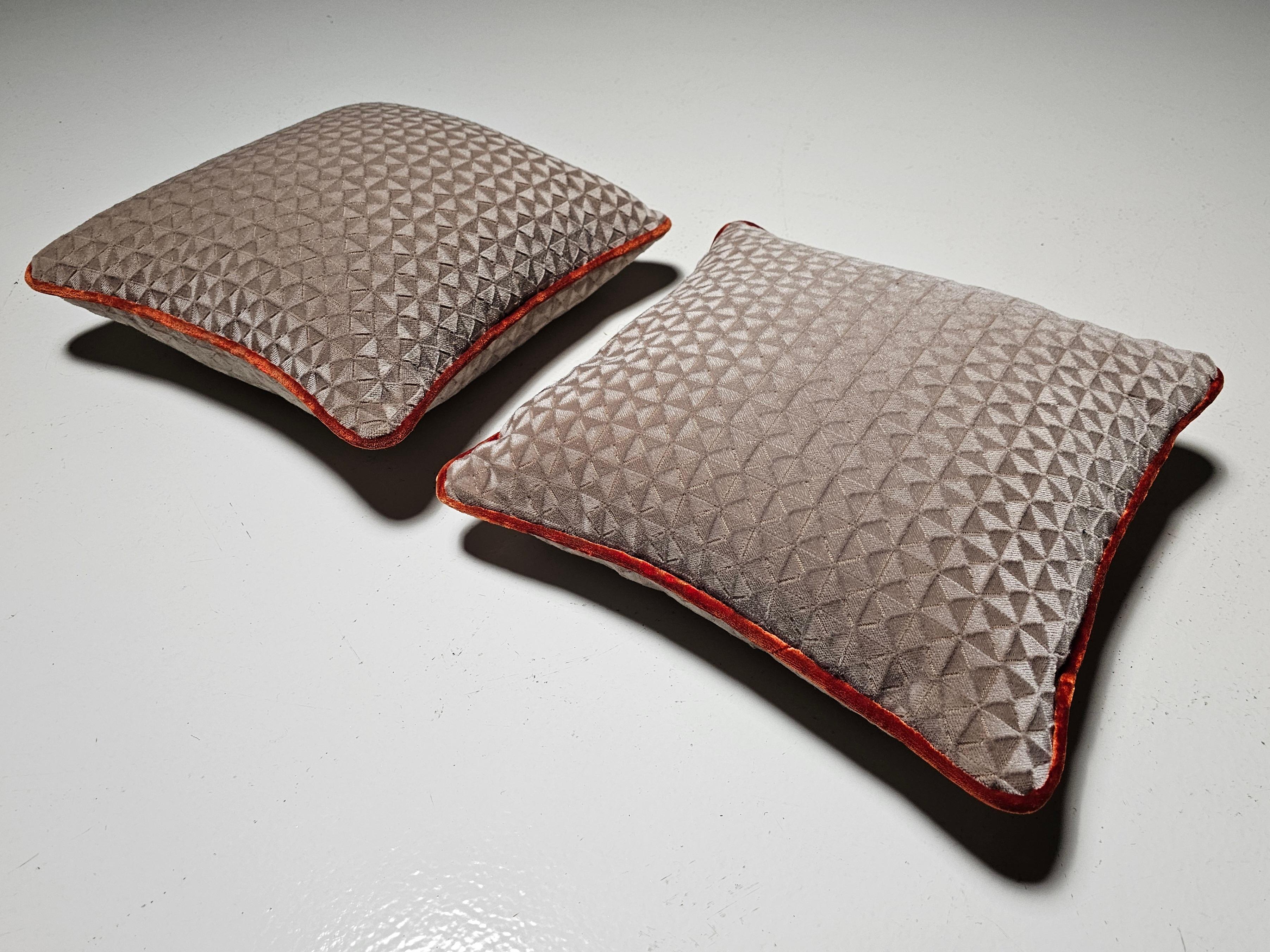 Hermès pillows made from original Hermes fabric.
Mohair velvet fabric. Zipper closure. Feather-filled inner pillow.
100% authenticity guaranteed.