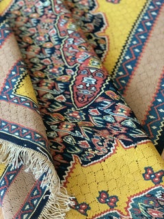 Coppia di tappeti Kilim fatti a mano Due tappeti tradizionali in lana e seta gialla