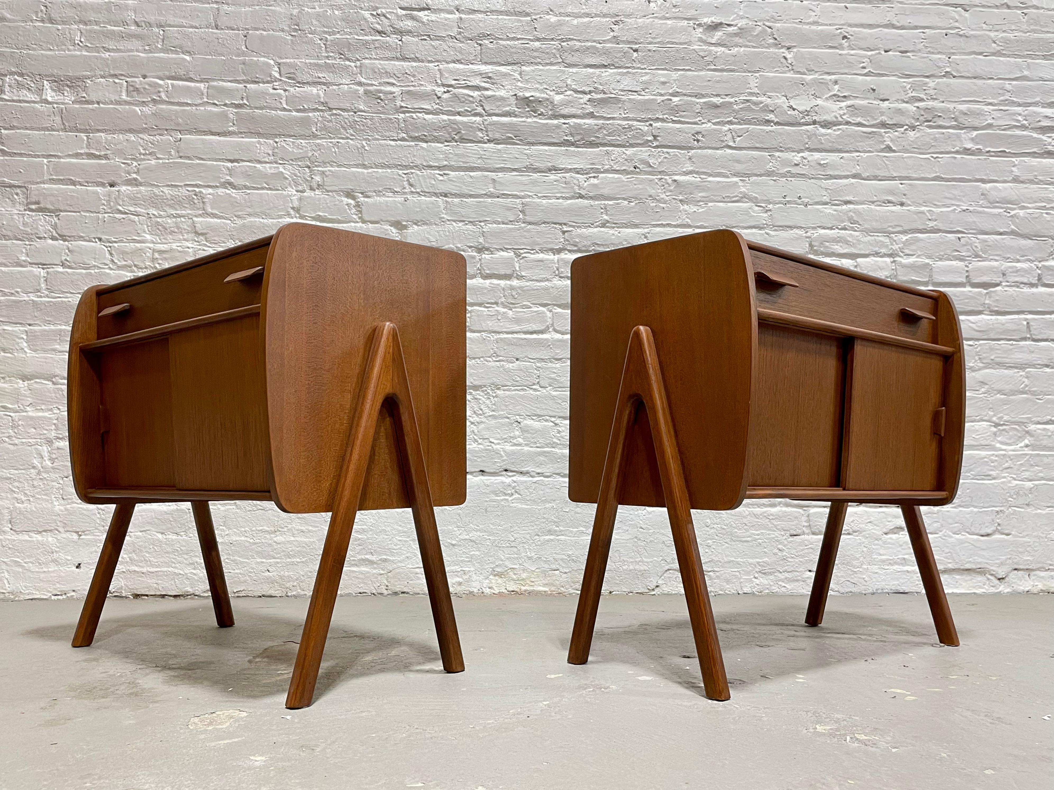 Pair of Handmade Mid-Century Modern Teak Cabinets / Nightstands / Bedside Tables 8