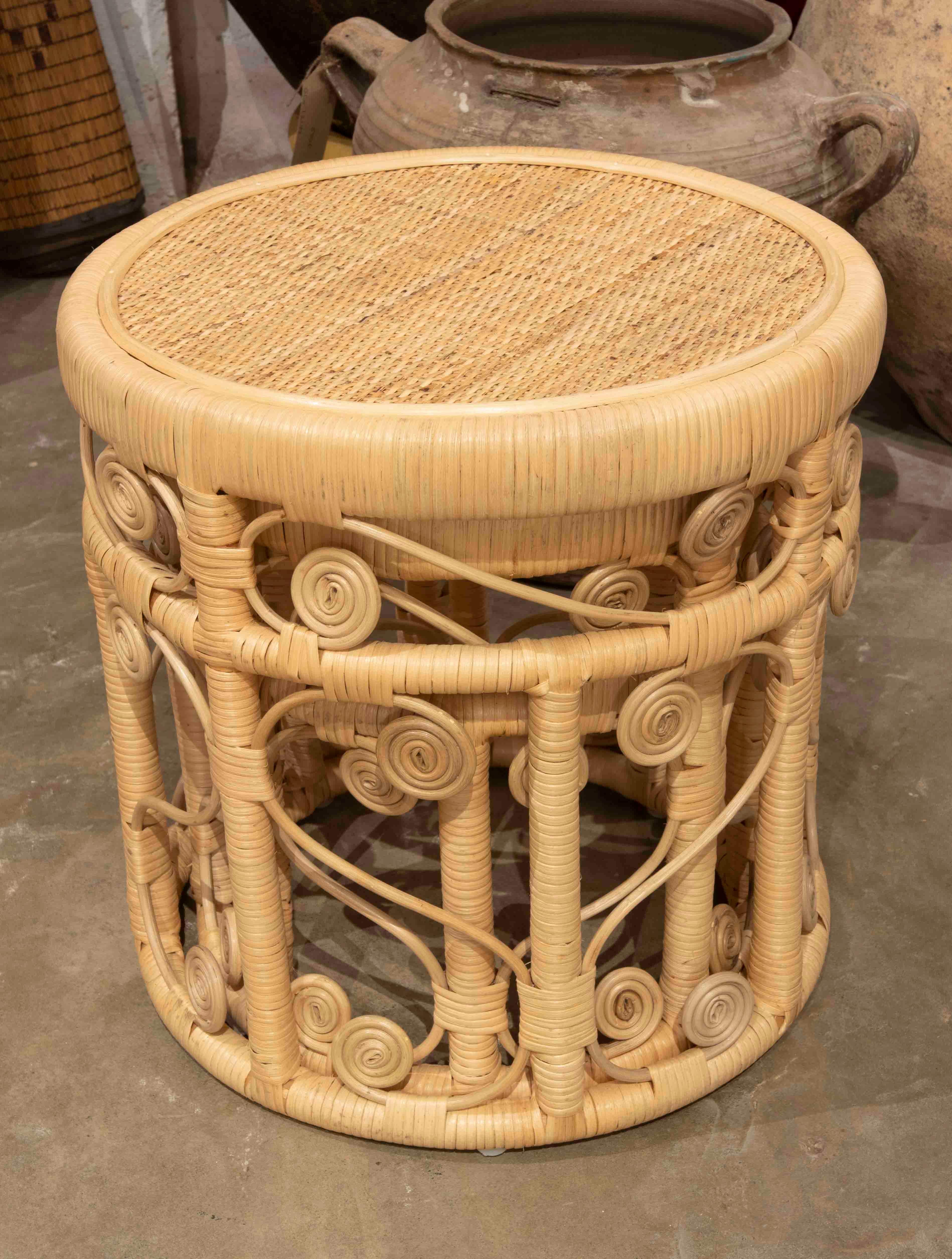 Pair of Handmade Rattan and Wicker Round Benches For Sale 4