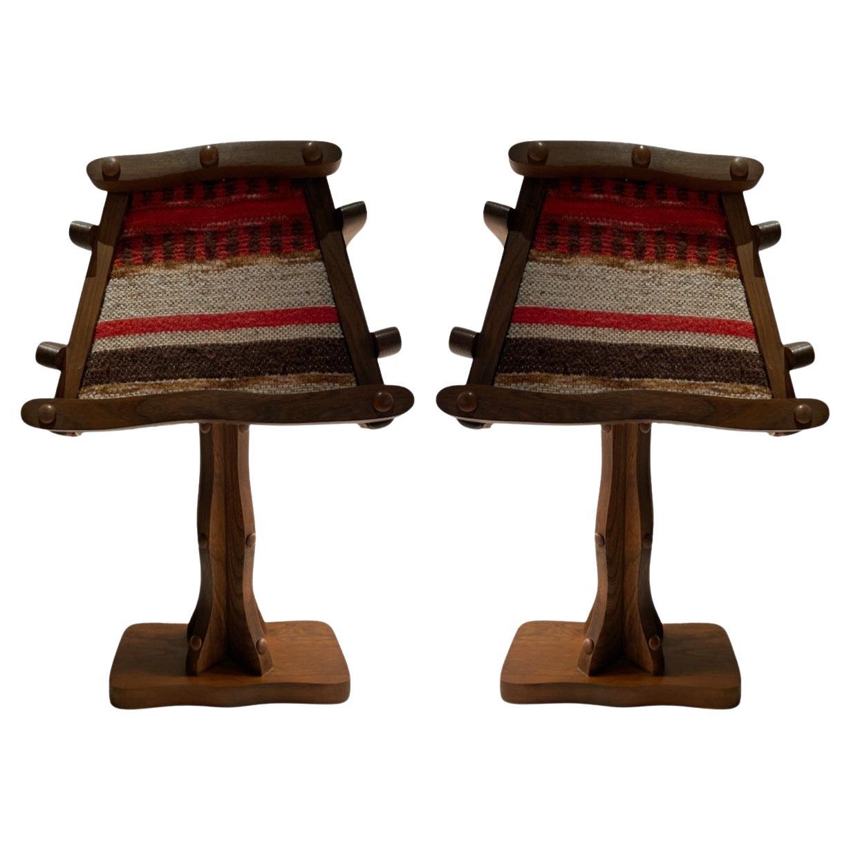 Pareja de lámparas de mesa de madera hechas a mano