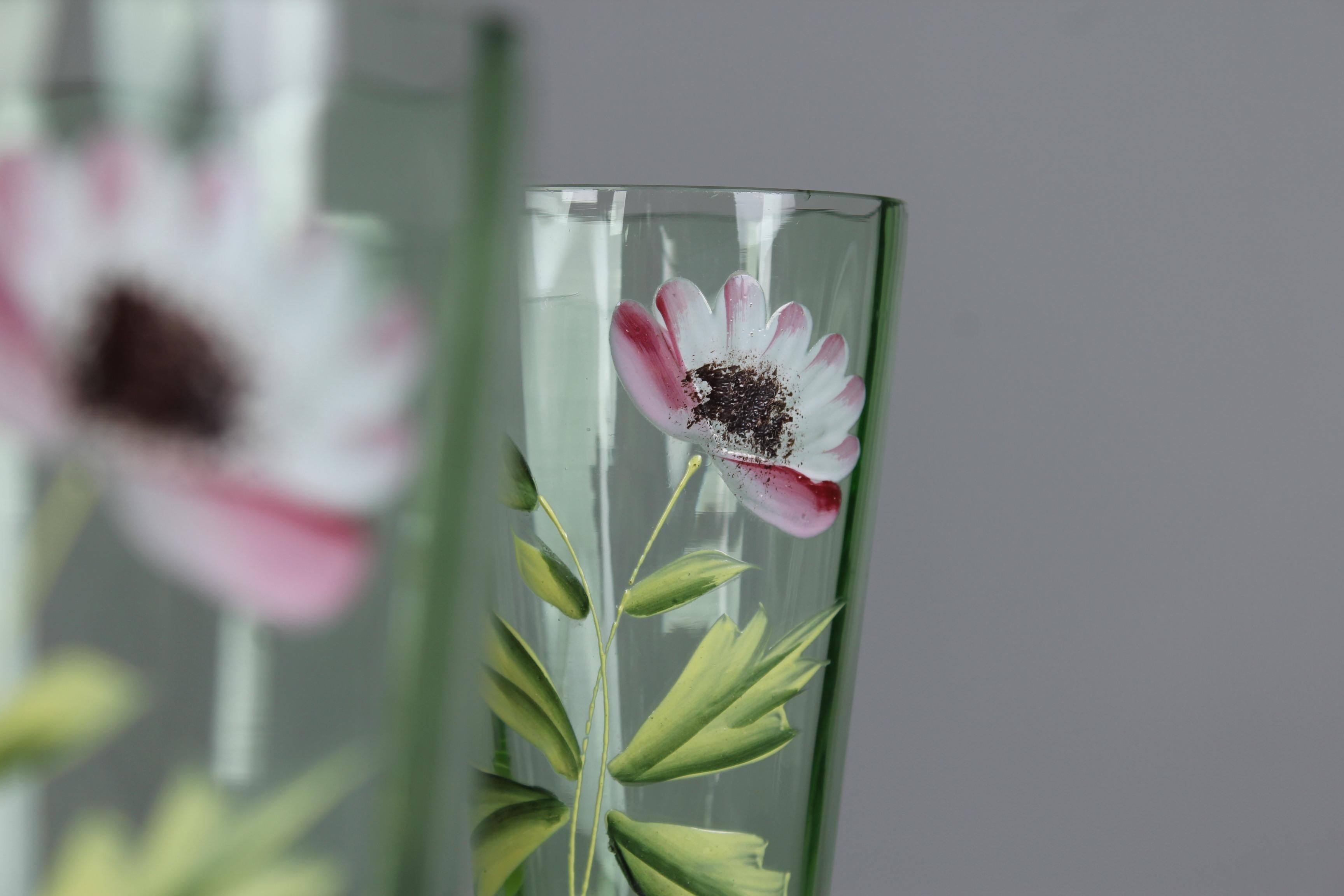 Pareja De Vasos Pintados A Mano, Mediados Siglo XX, Francia, 15 cm Hecho a mano en venta