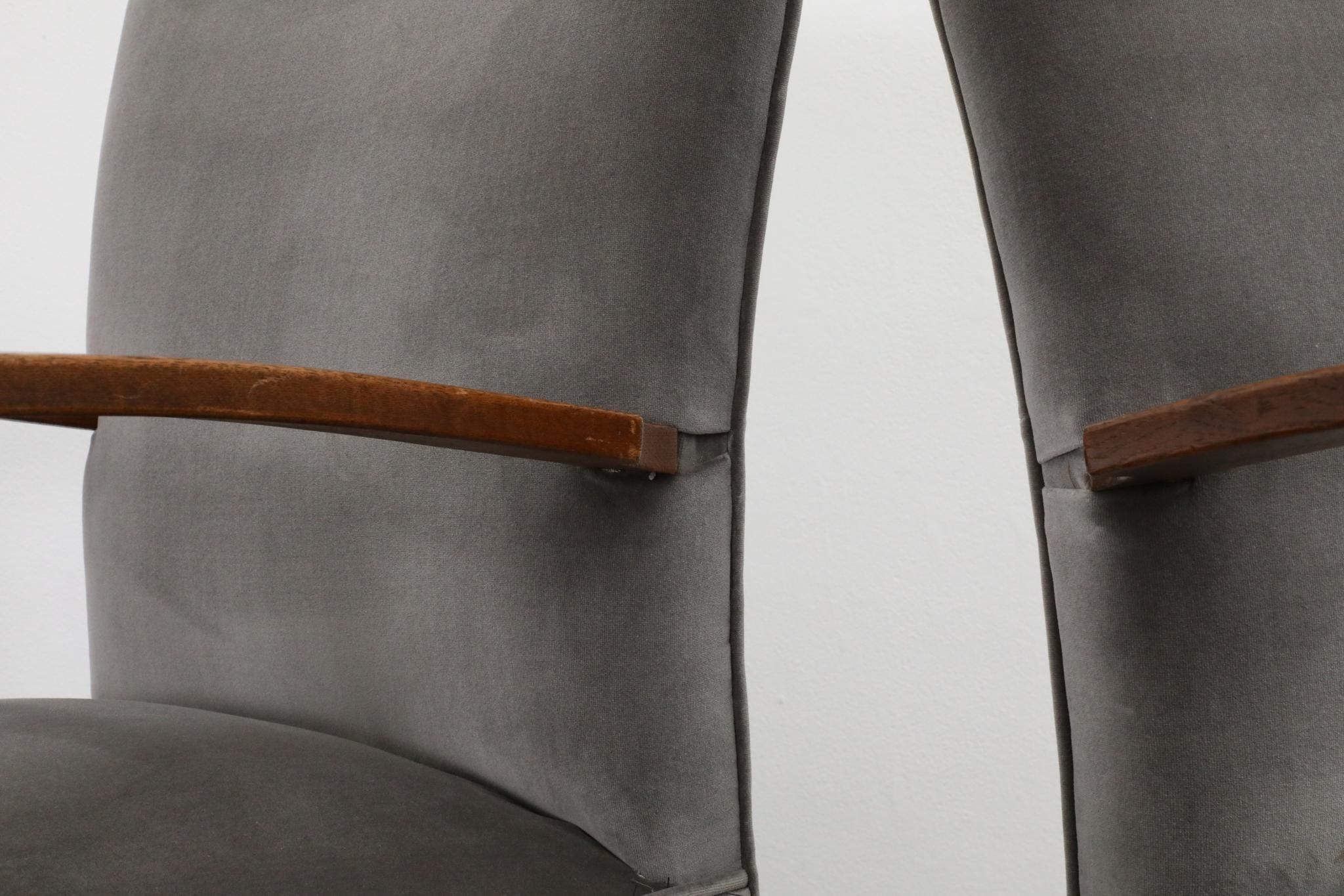 Paire de belles chaises longues Art Déco hollandaises en velours gris sceau en vente 10