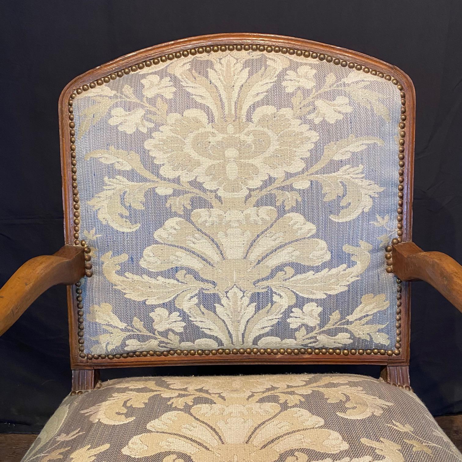 XIX secolo Coppia di splendide poltrone francesi Luigi XIV con barelle Os de Mouton in vendita