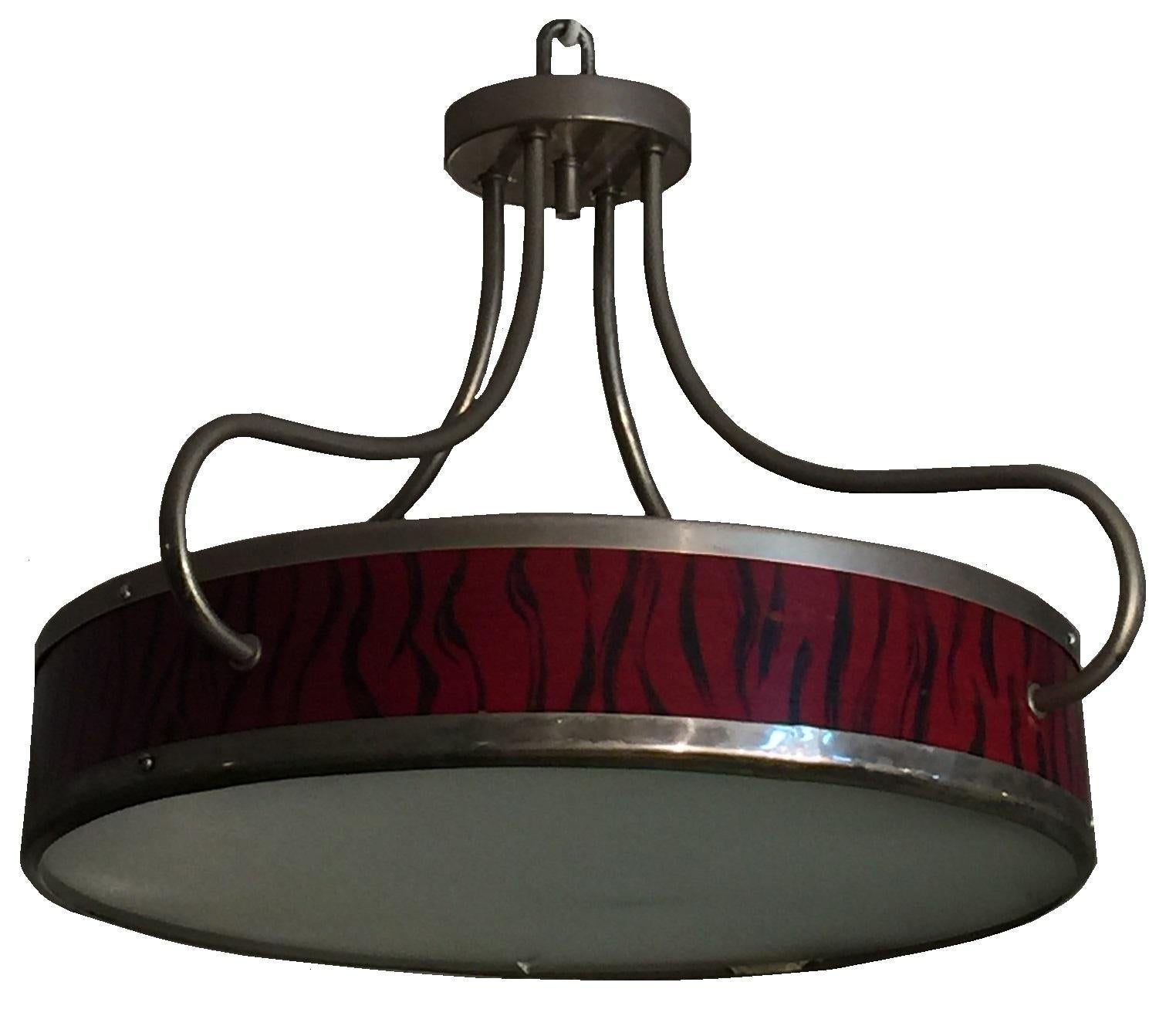 Lampada a sospensione.
Paese: Italiano
Per prendersi cura della tua proprietà e della vita dei nostri clienti, il nuovo cablaggio è stato realizzato.
Dal 1982 siamo specializzati nella vendita di oggetti in stile Art Déco, Art Nouveau e Vintage. Per