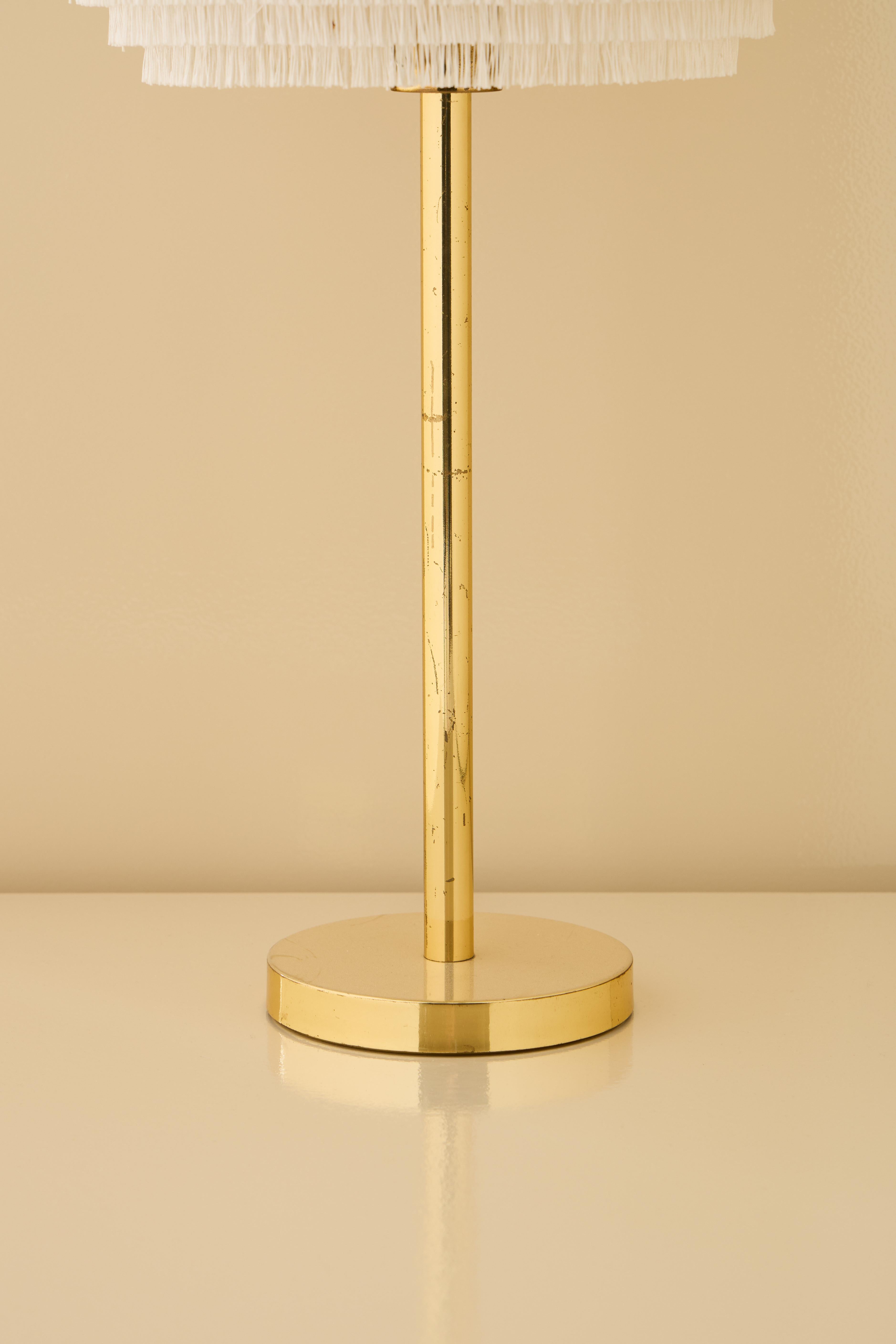 Suédois Paire de lampes de bureau Hans-Agne Jakobsson modèle B-138 en laiton, années 1960 en vente