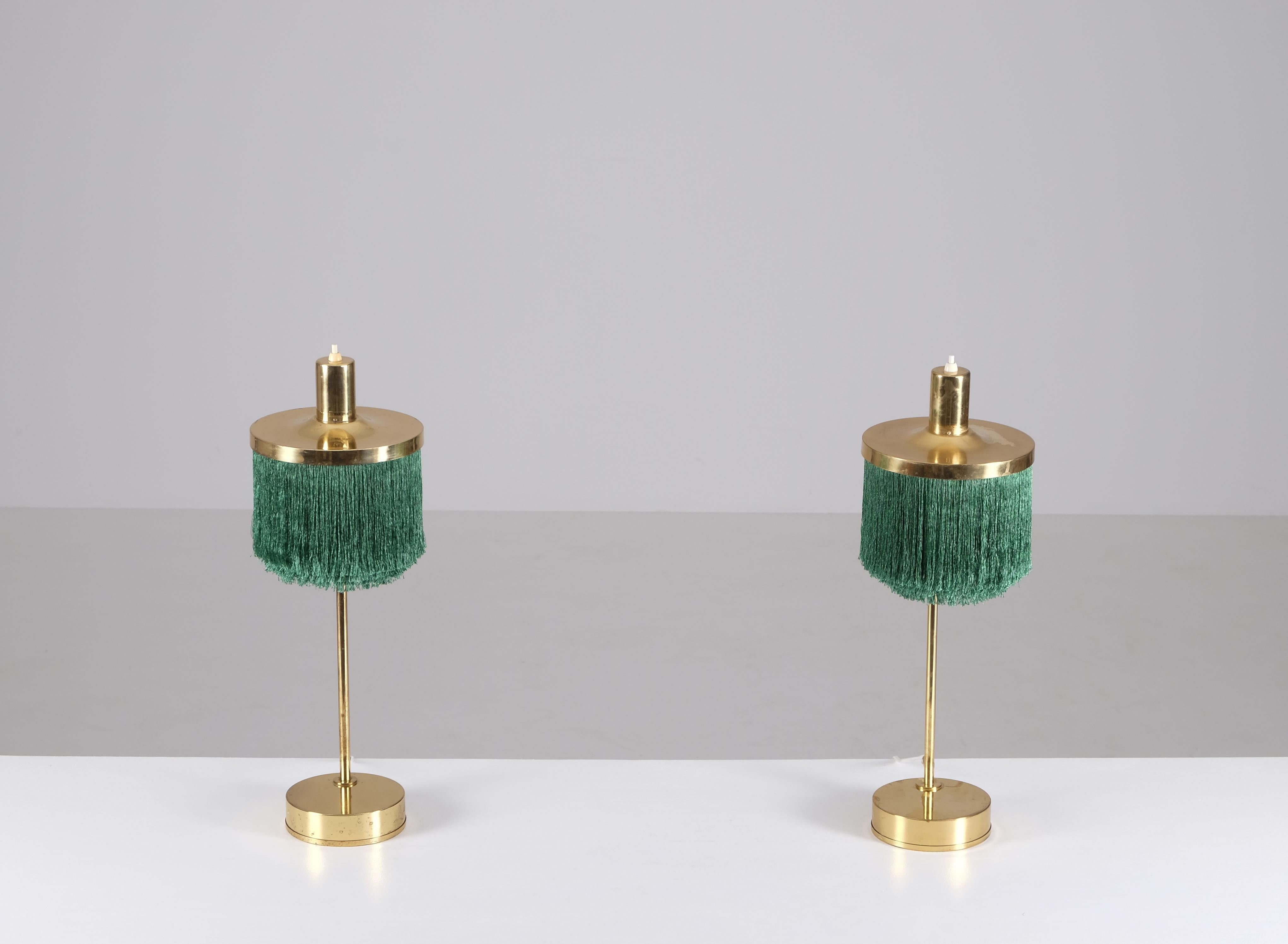 Scandinave moderne Paire de lampes de bureau Hans-Agne Jakobsson modèle B-140 en laiton, années 1960 en vente