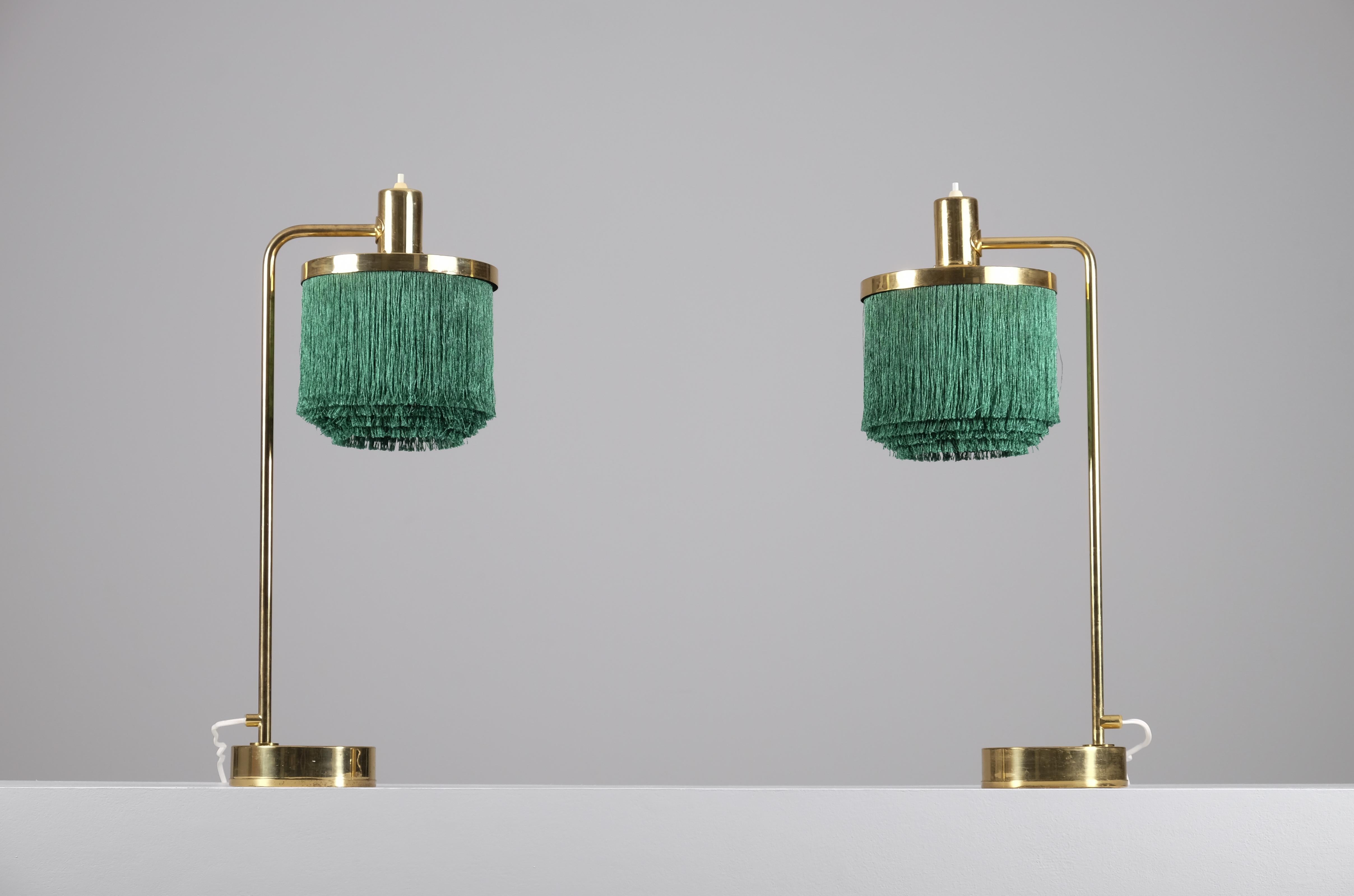 Milieu du XXe siècle Paire de lampes de bureau Hans-Agne Jakobsson modèle B-140 en laiton, années 1960 en vente