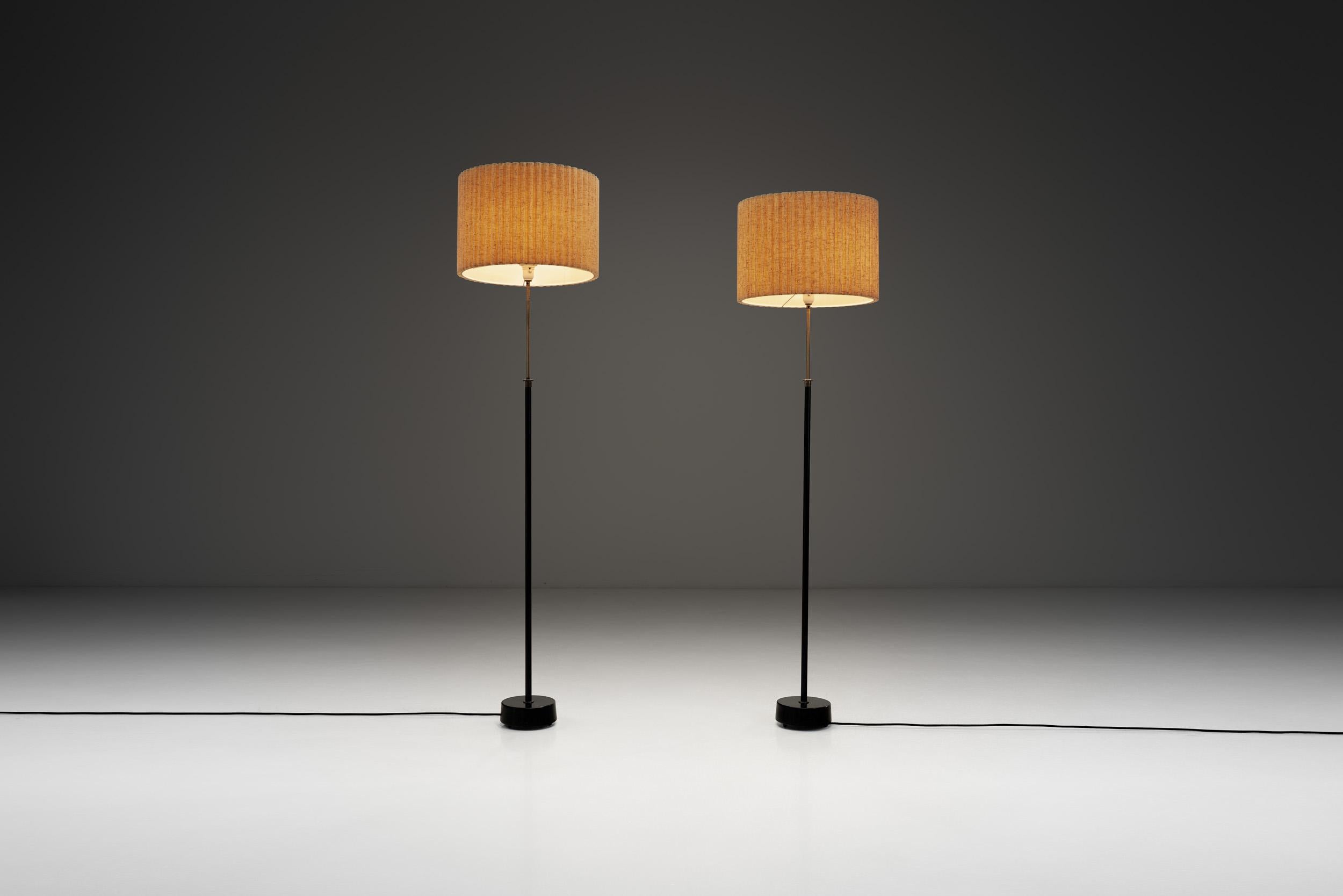 Svedese Coppia di lampade da terra Hans-Agne Jakobsson modello 