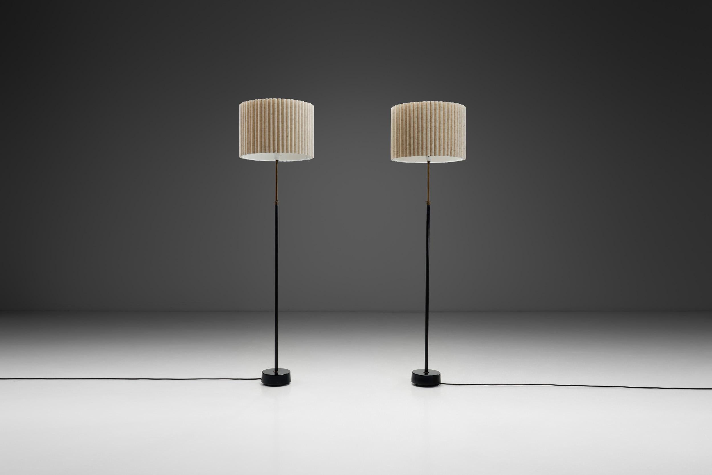Coppia di lampade da terra Hans-Agne Jakobsson modello 
