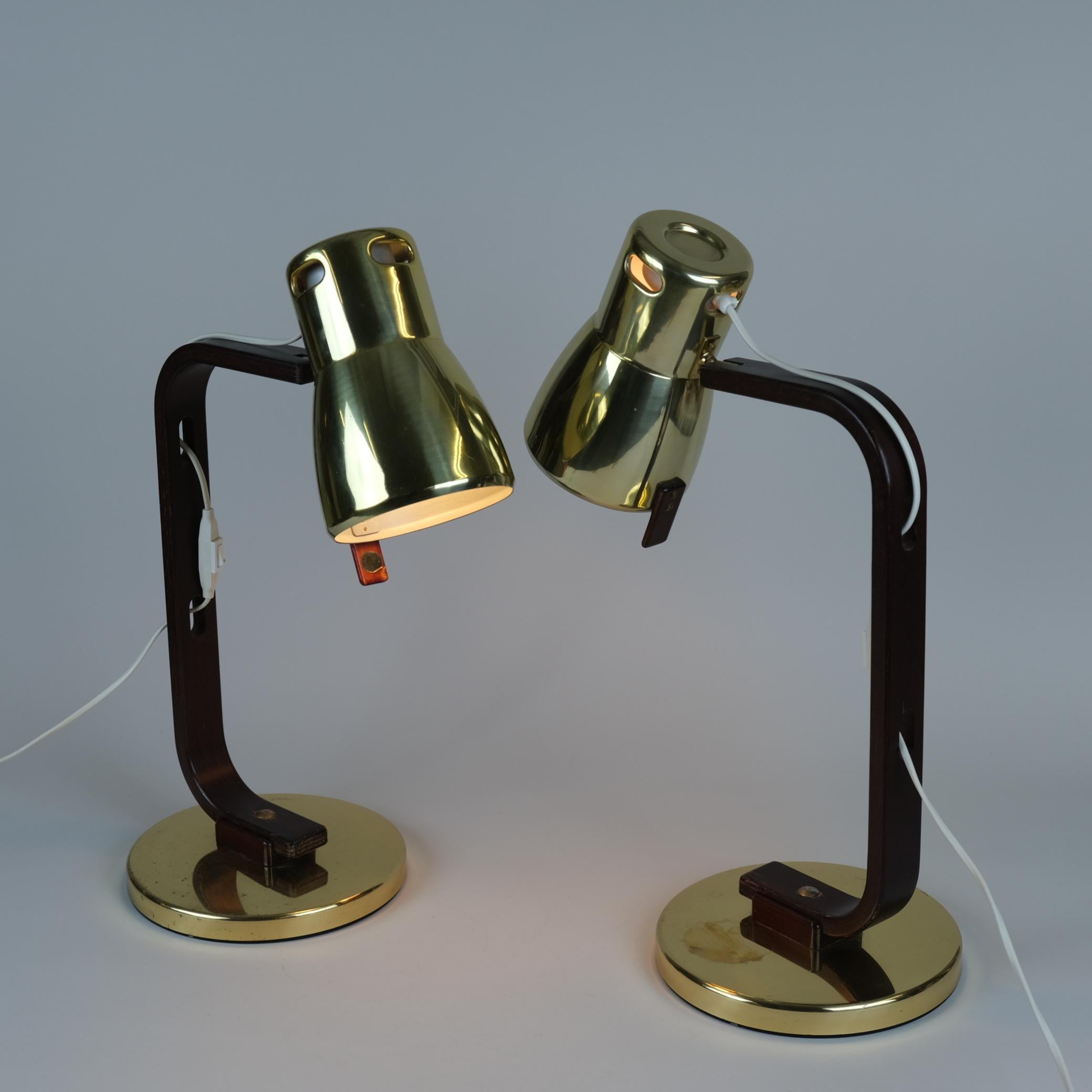 Suédois Paire de lampes de table Hans-Agne Jakobsson en Wood & Brass, fin du 20e siècle, Suède en vente