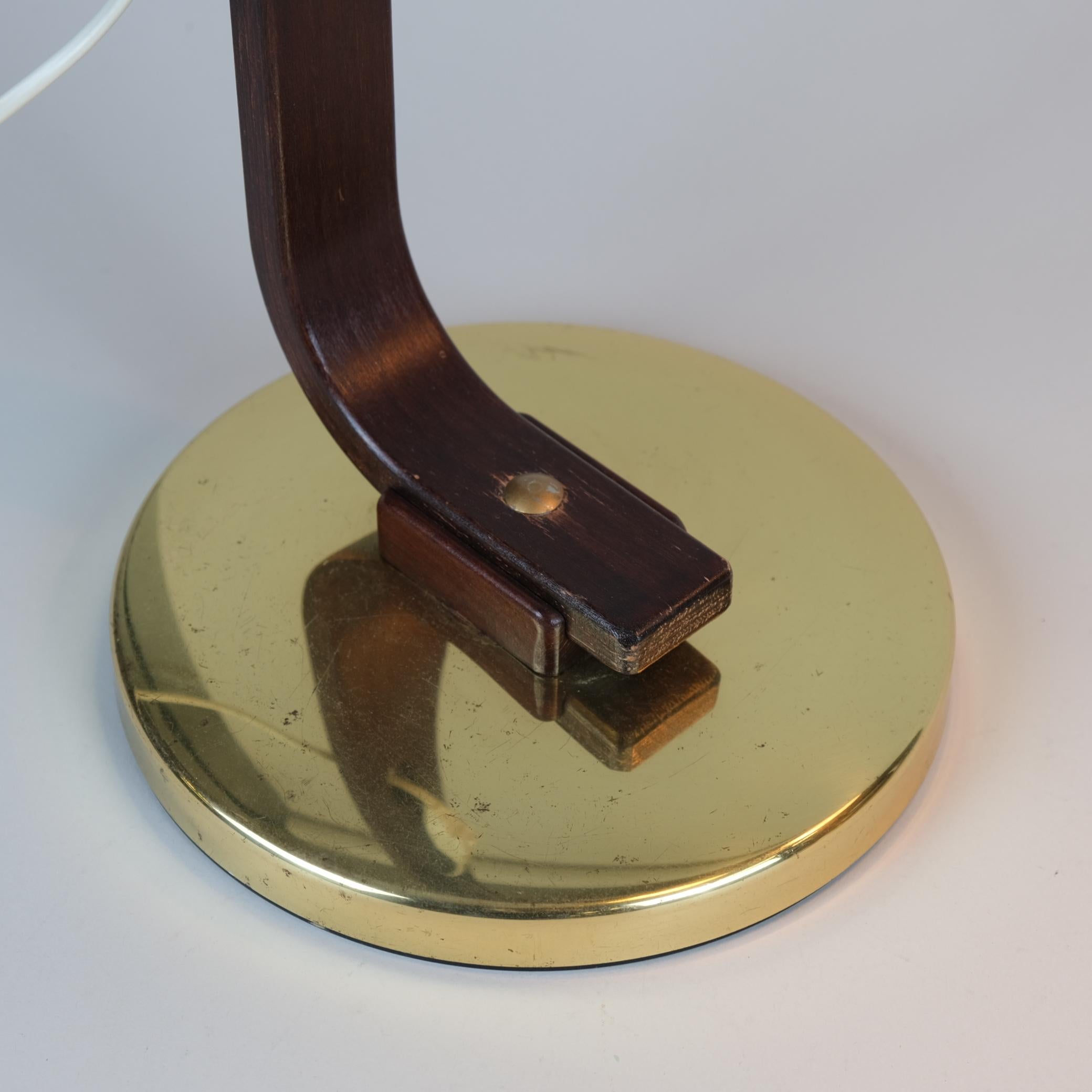 20ième siècle Paire de lampes de table Hans-Agne Jakobsson en Wood & Brass, fin du 20e siècle, Suède en vente