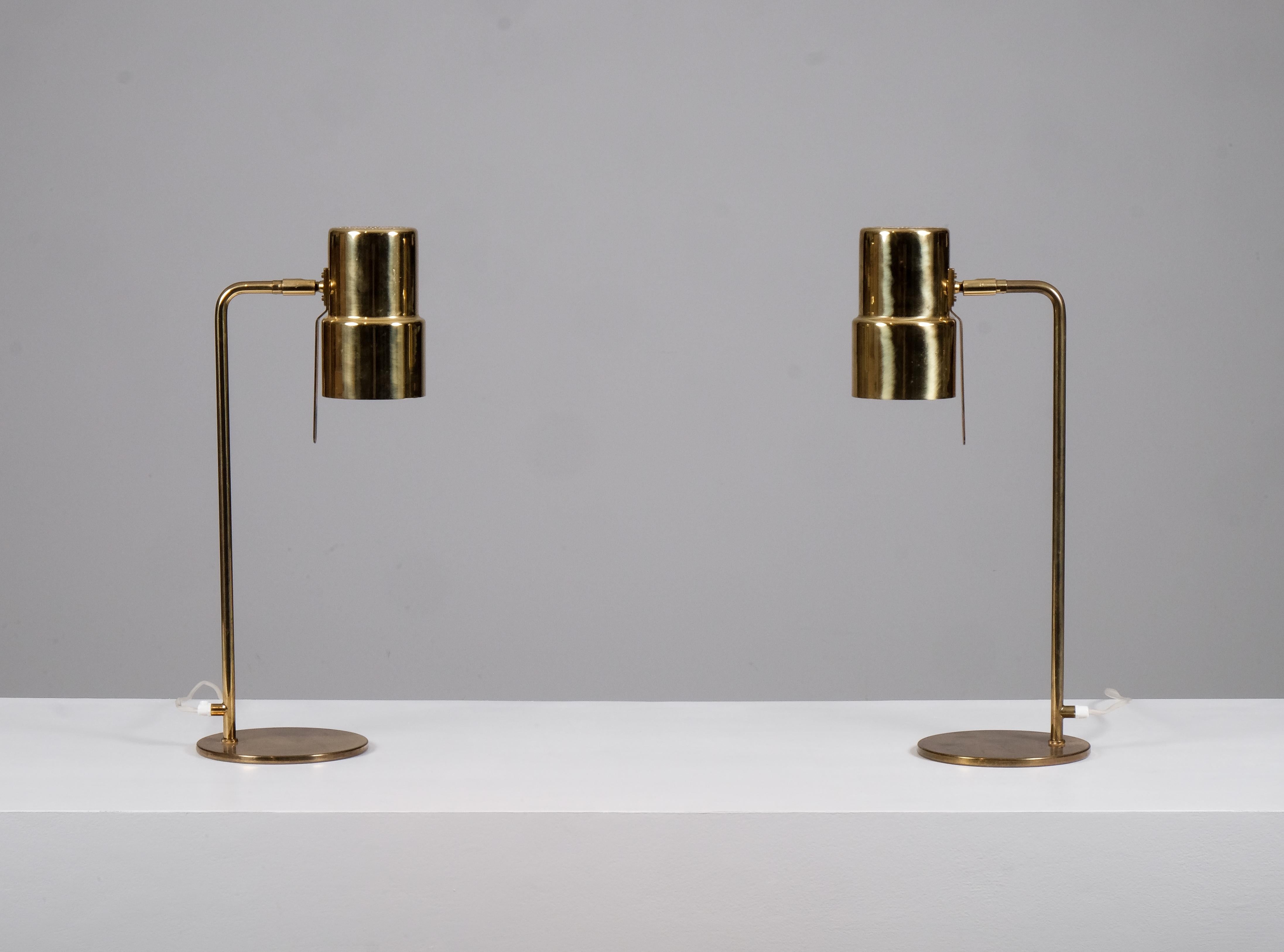 Laiton Paire de lampes de bureau Hans-Agne Jakobsson modèle B-195, années 1960 en vente