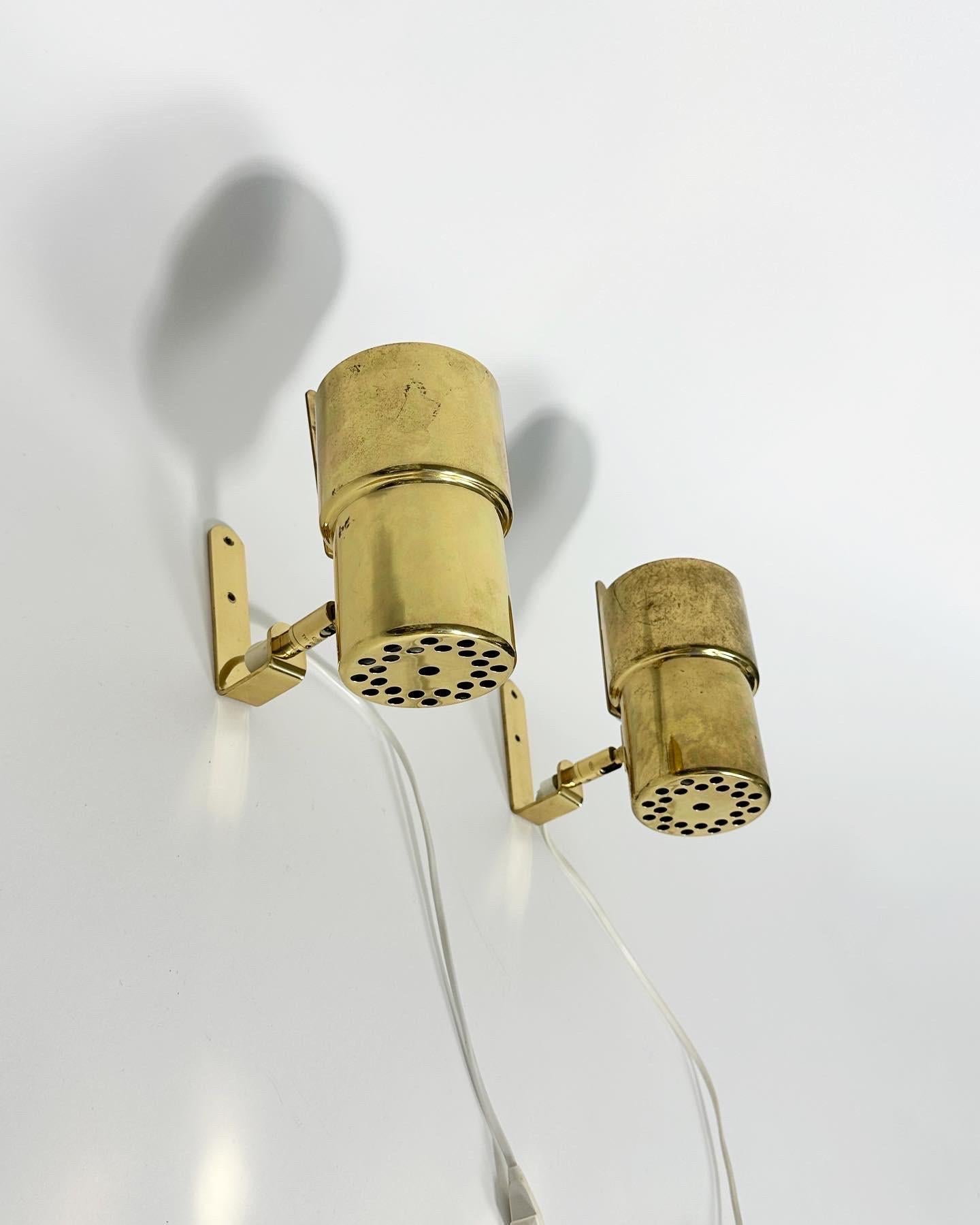 Hans-Agne Jakobsson Wall lamps clear glass and brass  a pair Sweden 1960 main image 1