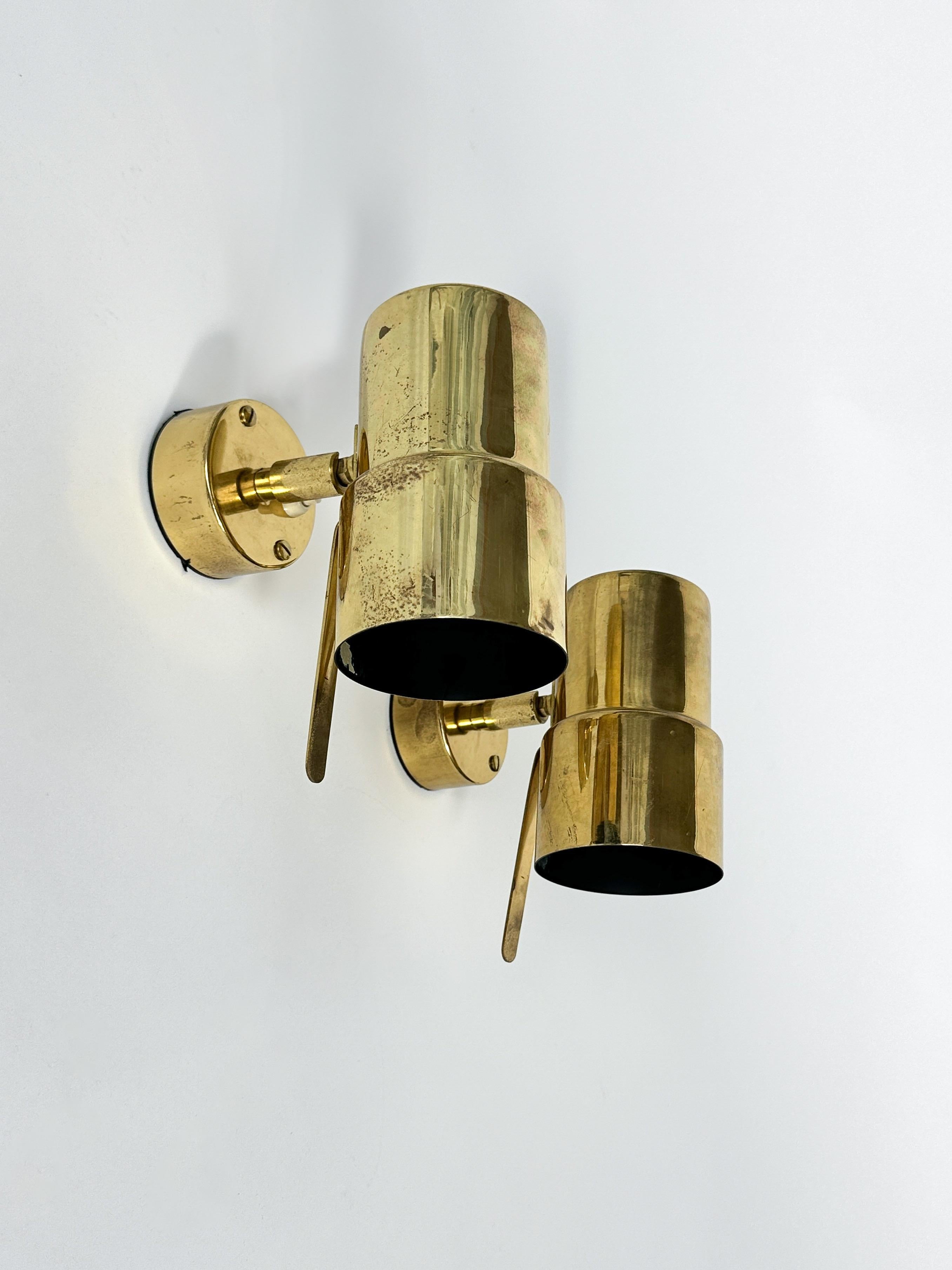 Pareja de lámparas de pared Hans Agne Jakobsson Apliques de latón Focos Suecos Años 70 Latón en venta