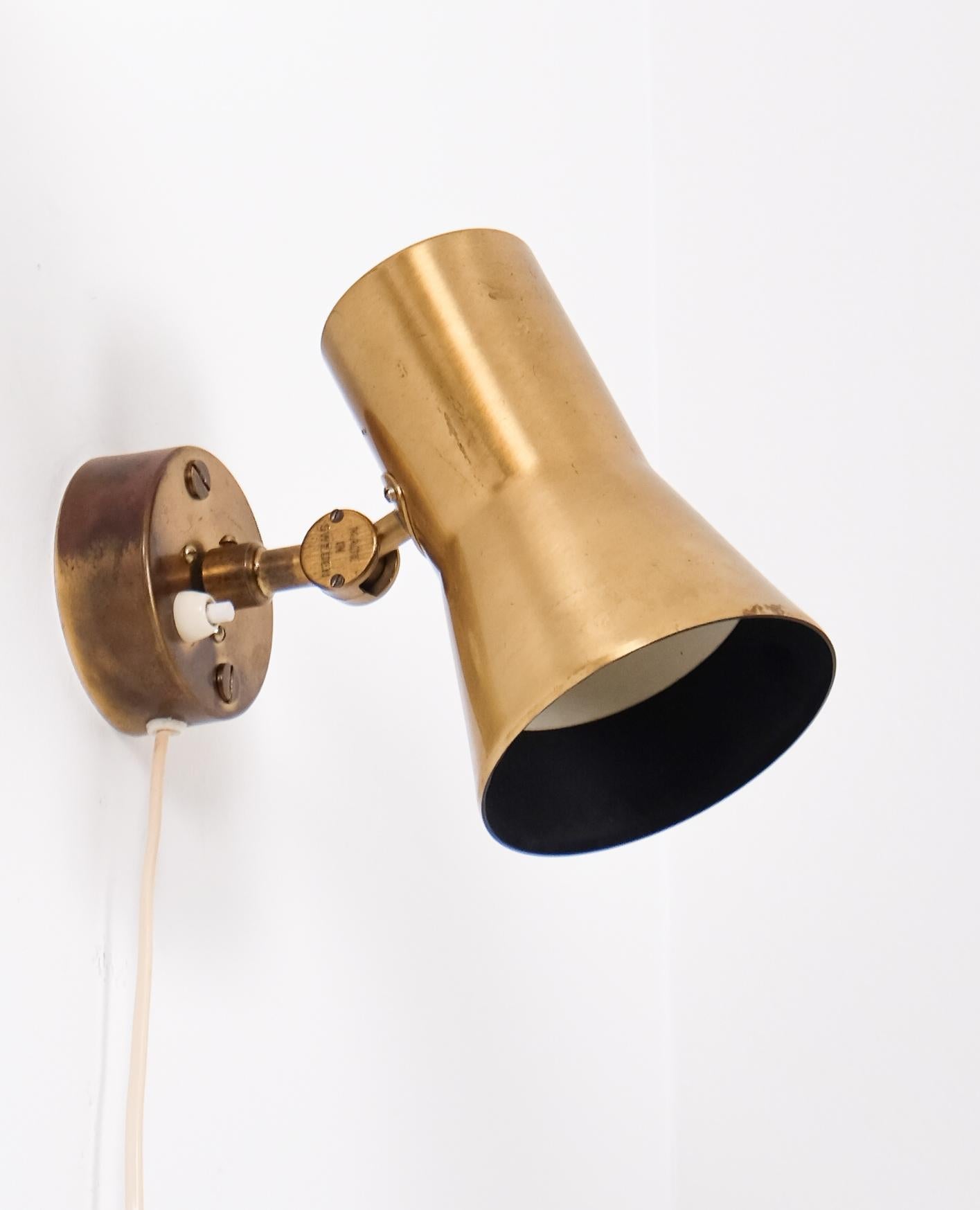 Ein Paar Hans-Agne Jakobsson Wall Lights, 1960er Jahre (Skandinavische Moderne) im Angebot