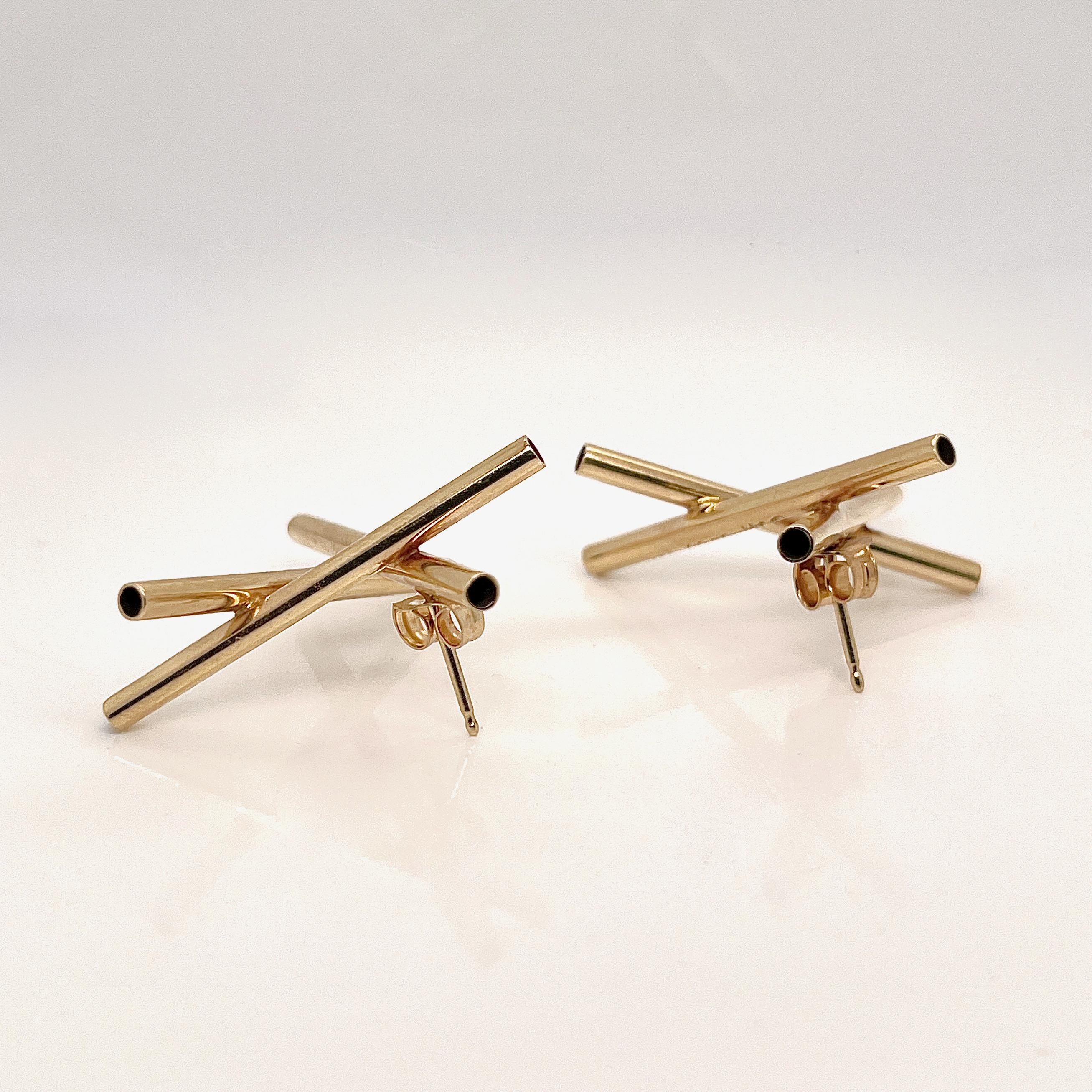 Pair of Hans Appenzeller Dutch Modernist 14K Gold Geometric Earrings In Good Condition For Sale In Philadelphia, PA