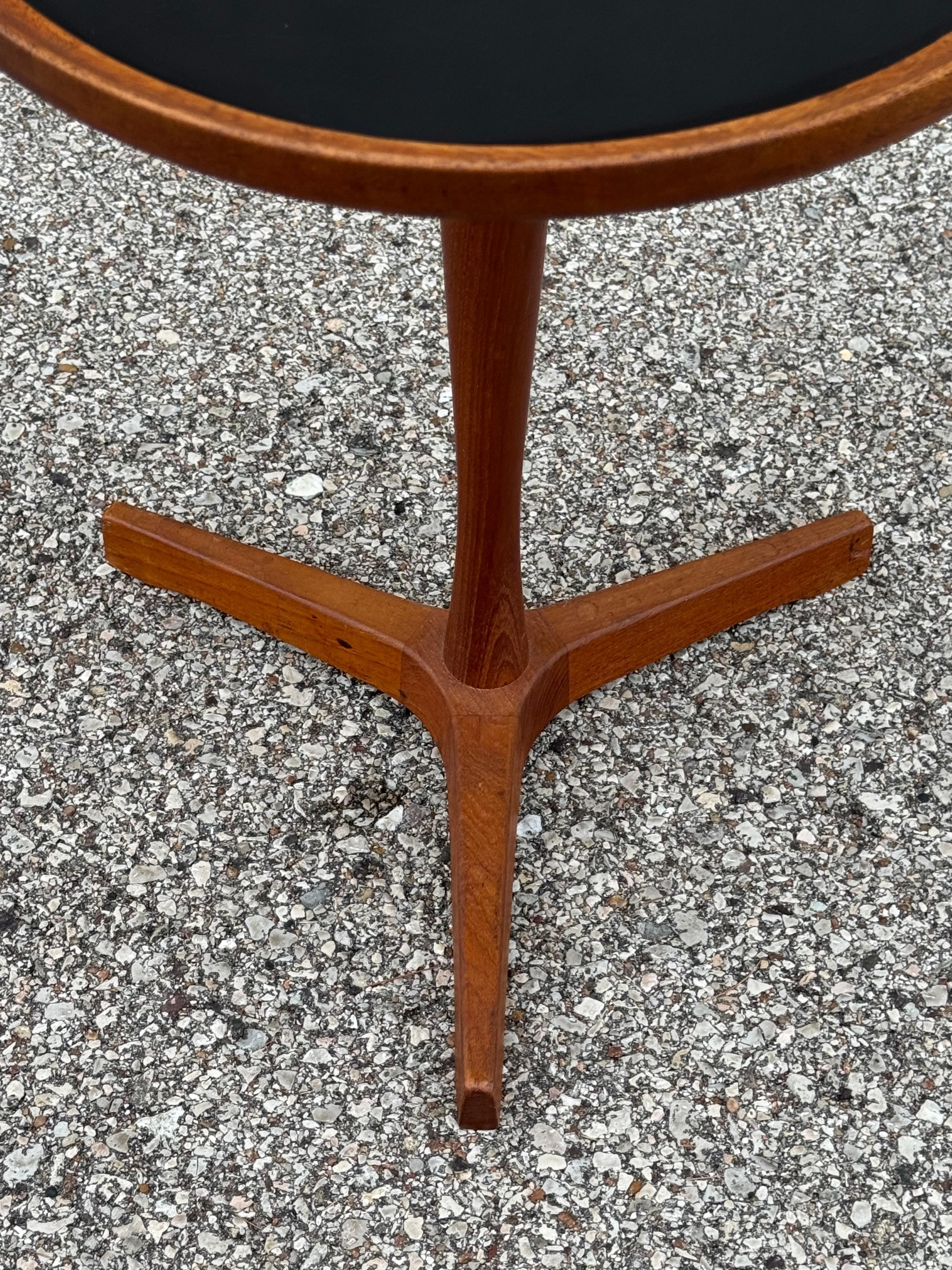 Pair of Hans C. Andersen Danish Teak Side Tables Black Tops by Artex of Denmark For Sale 11