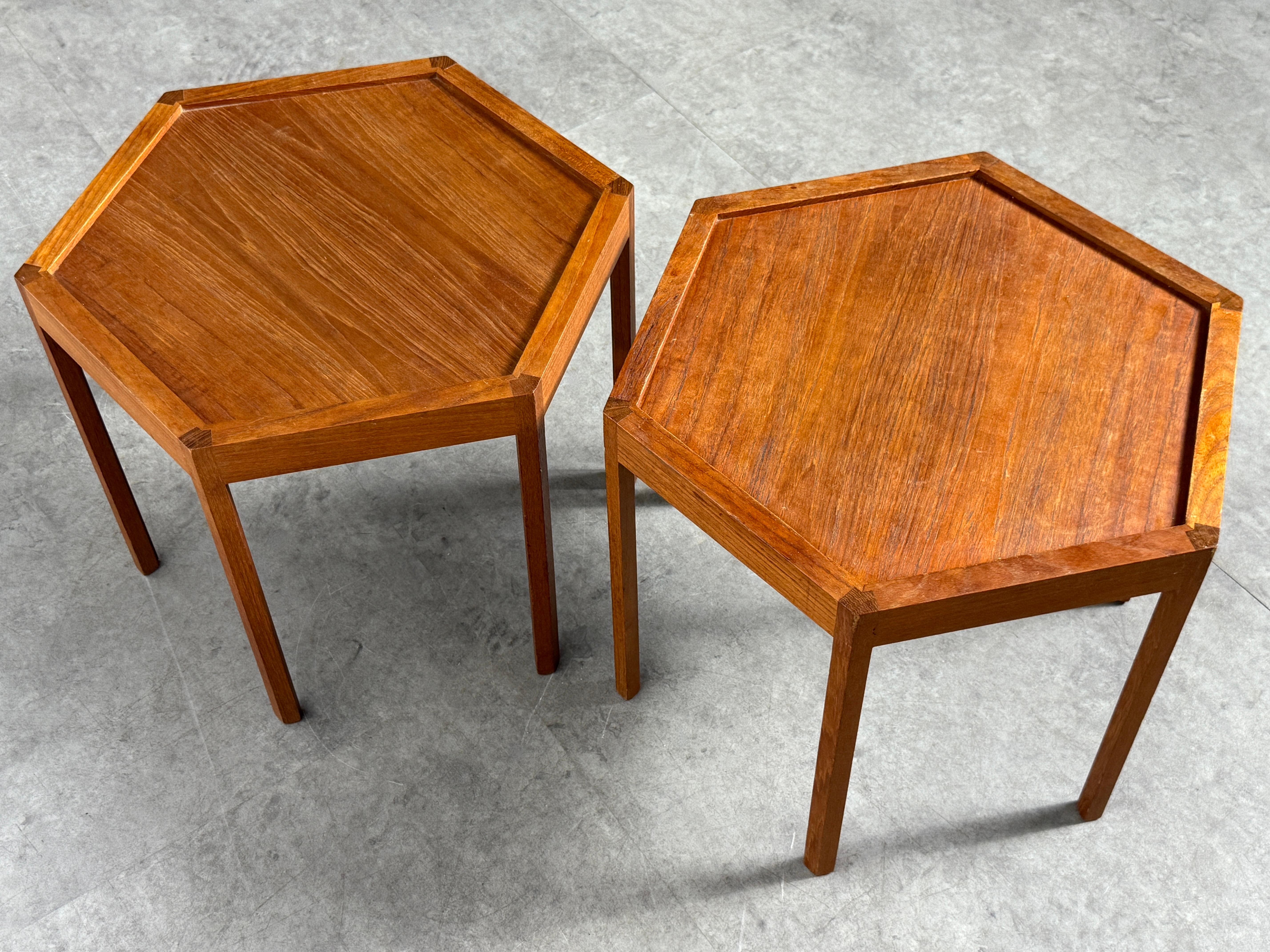 Scandinavian Modern Pair of Hans C Andersen Teak Hexagonal Stacking Side or End Tables Denmark 1960s For Sale