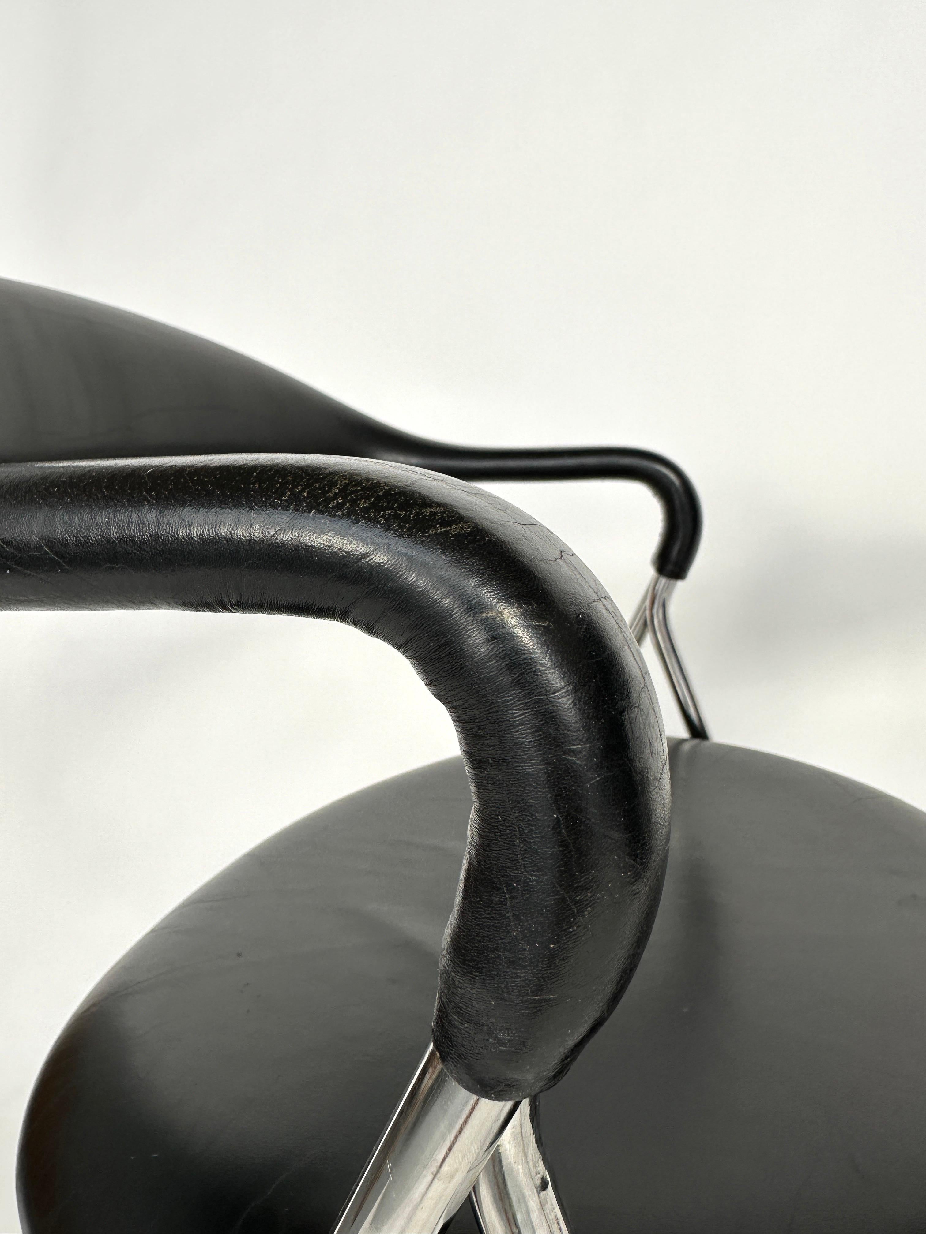 Pair of Hans Eichenberger Saffa Chairs Black Leather Dietiker Switzerland 1970s For Sale 8