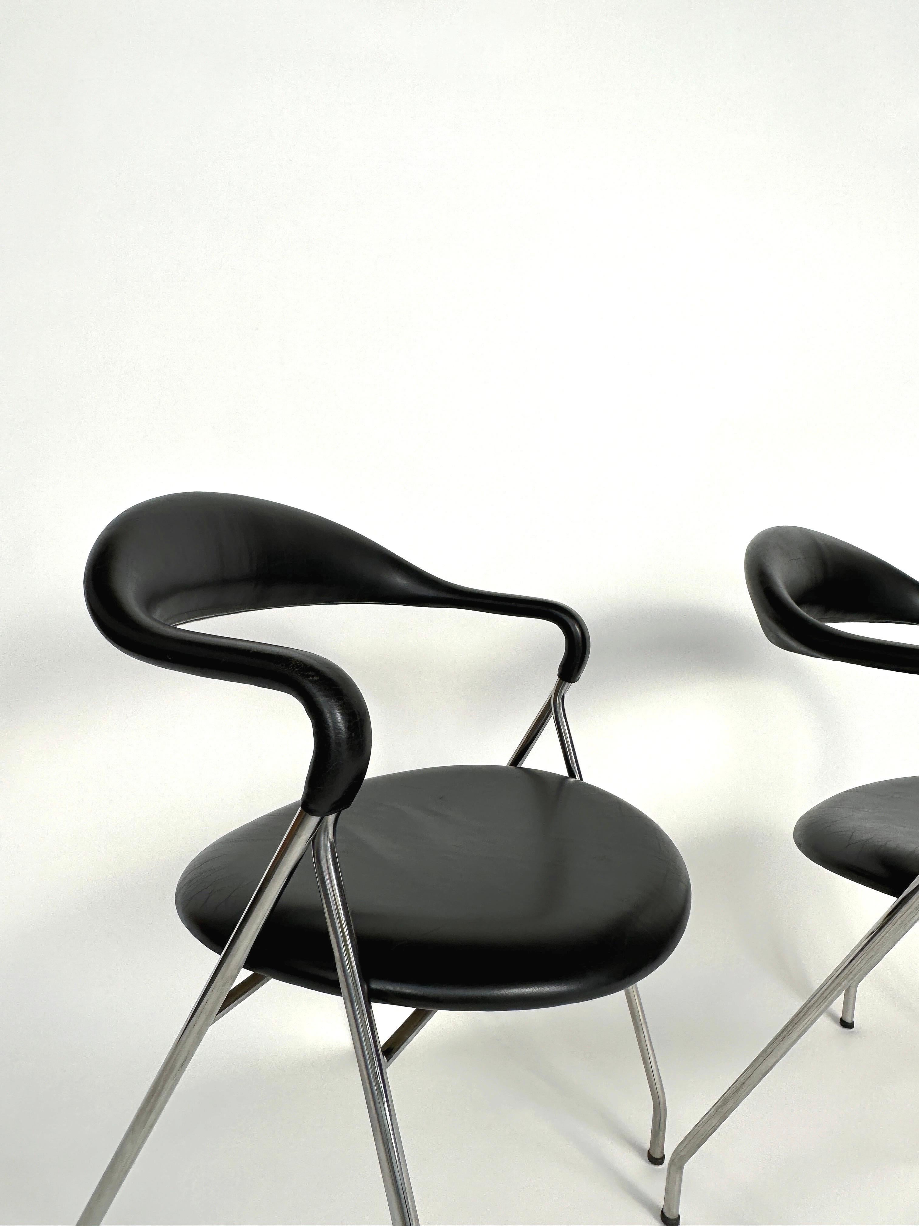 Pair of Hans Eichenberger Saffa Chairs Black Leather Dietiker Switzerland 1970s For Sale 2