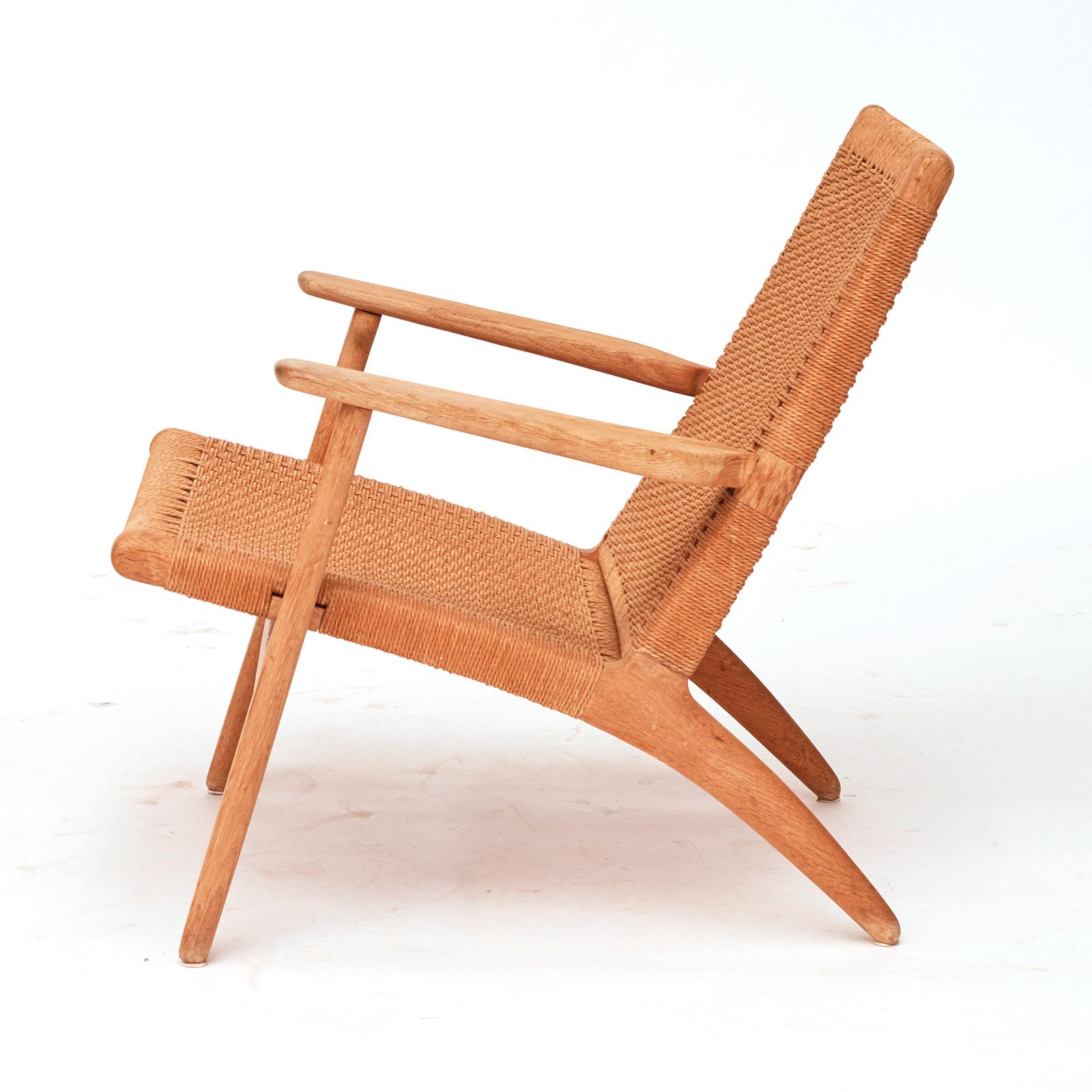 Pair of Hans J. Wegner CH-25 Armchairs 3