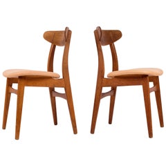 Pareja de sillas Hans J. Wegner CH30, Dinamarca, años 60