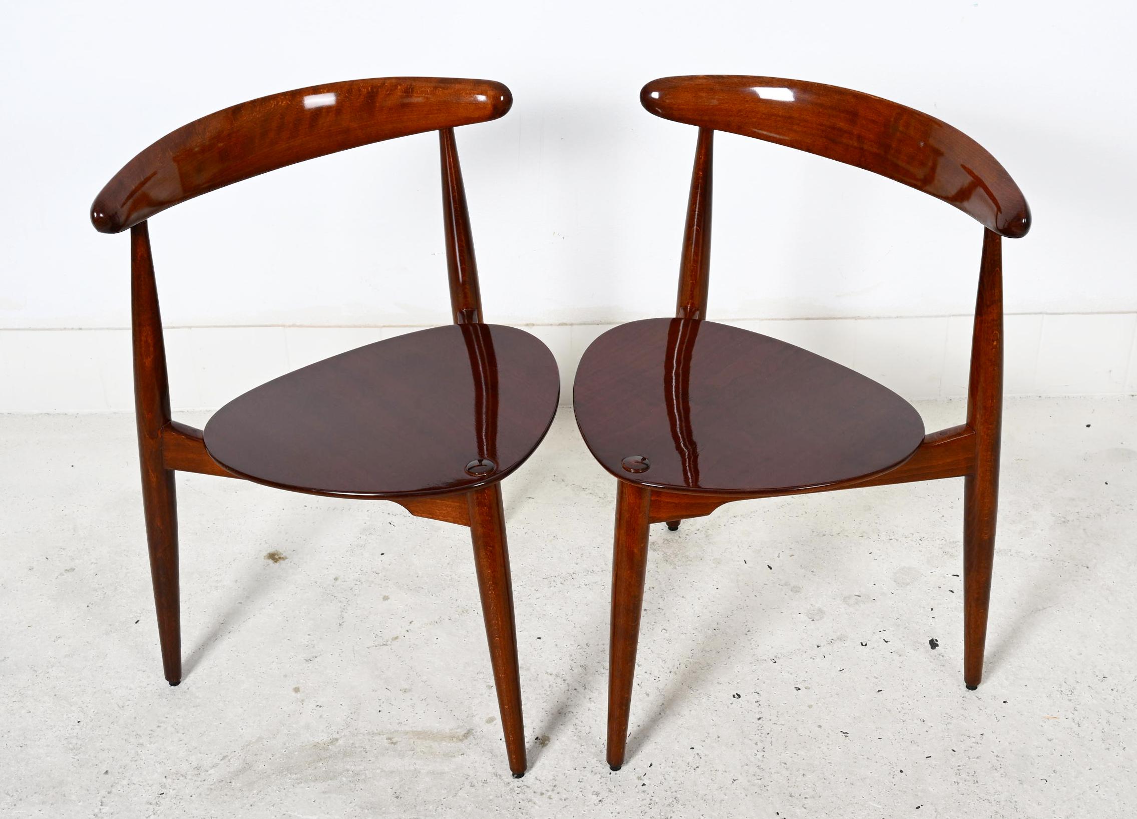 Paire de chaises Hans J. Wegner FH 4103 Heart Chair en vente 3