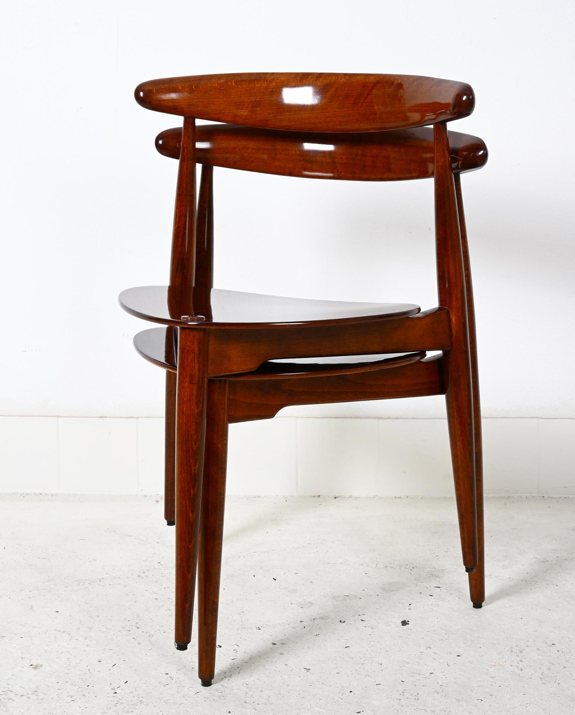 Paire de chaises Hans J. Wegner FH 4103 Heart Chair en vente 8