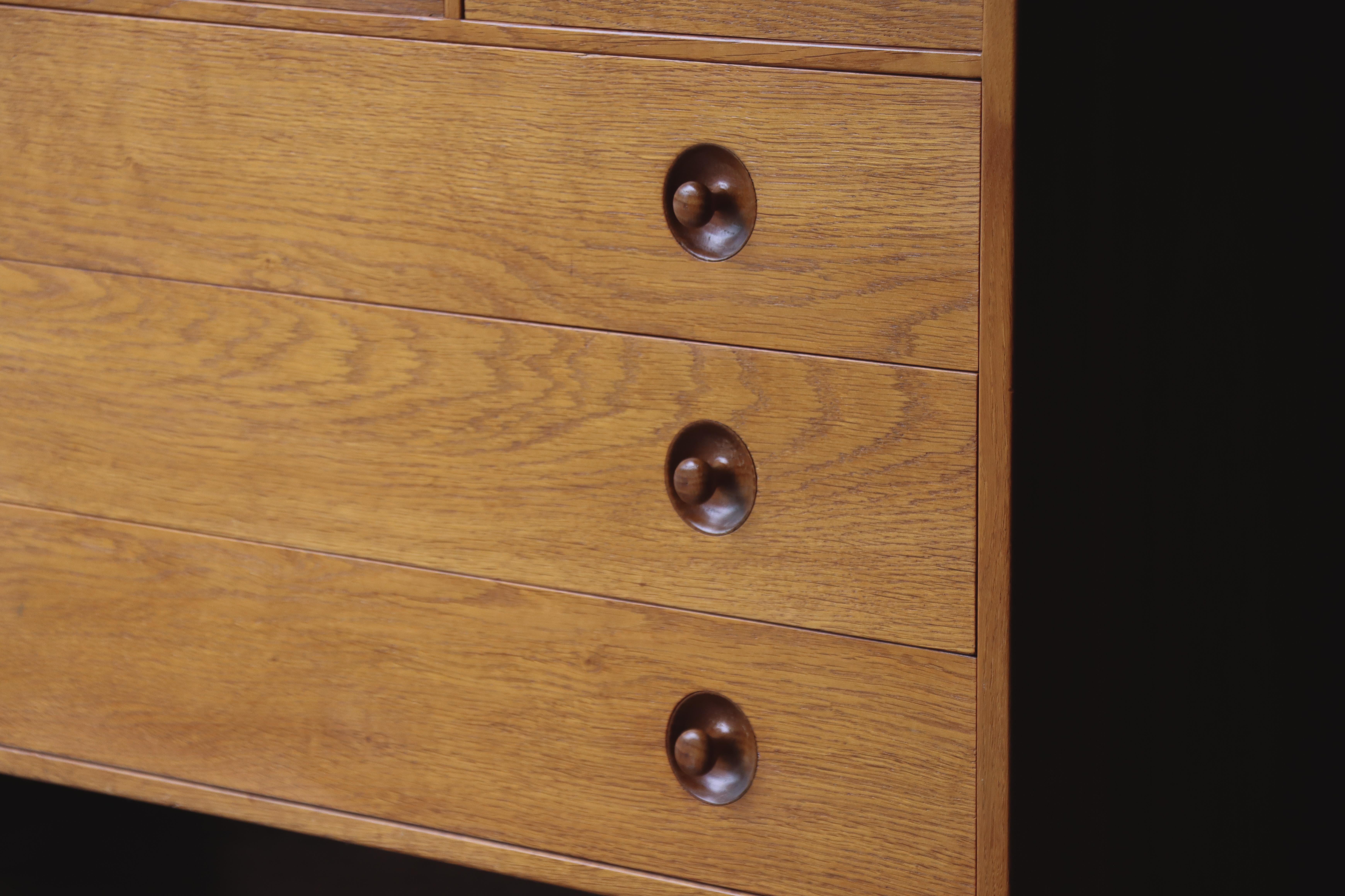 Pair of Hans J. Wegner Chests, Ry Mobler, Oak & Teak, 1950s, Ry15, Ry16 For Sale 6