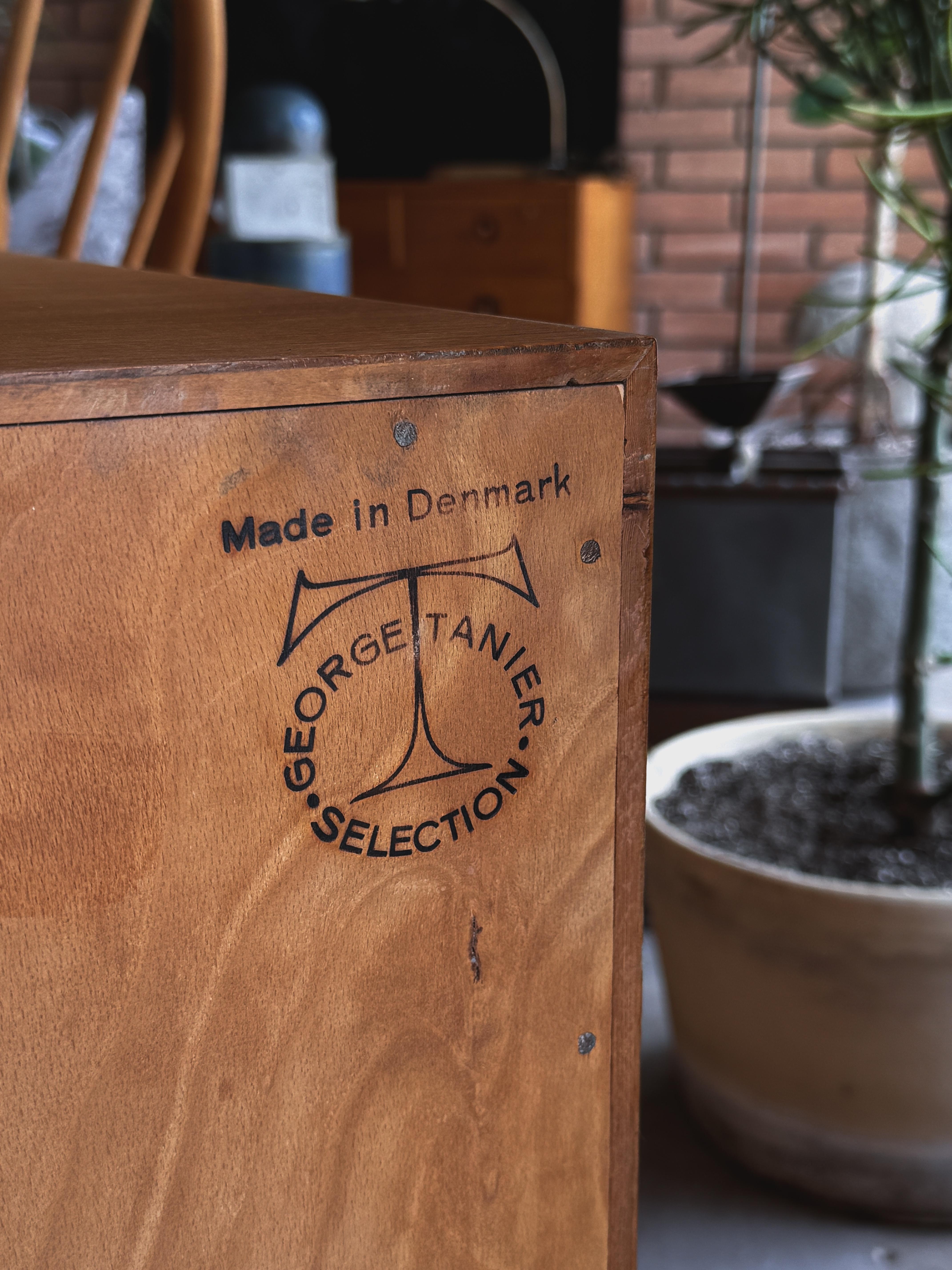 Pair of Hans J. Wegner Chests, Ry Mobler, Oak & Teak, 1950s, Ry15, Ry16 For Sale 9