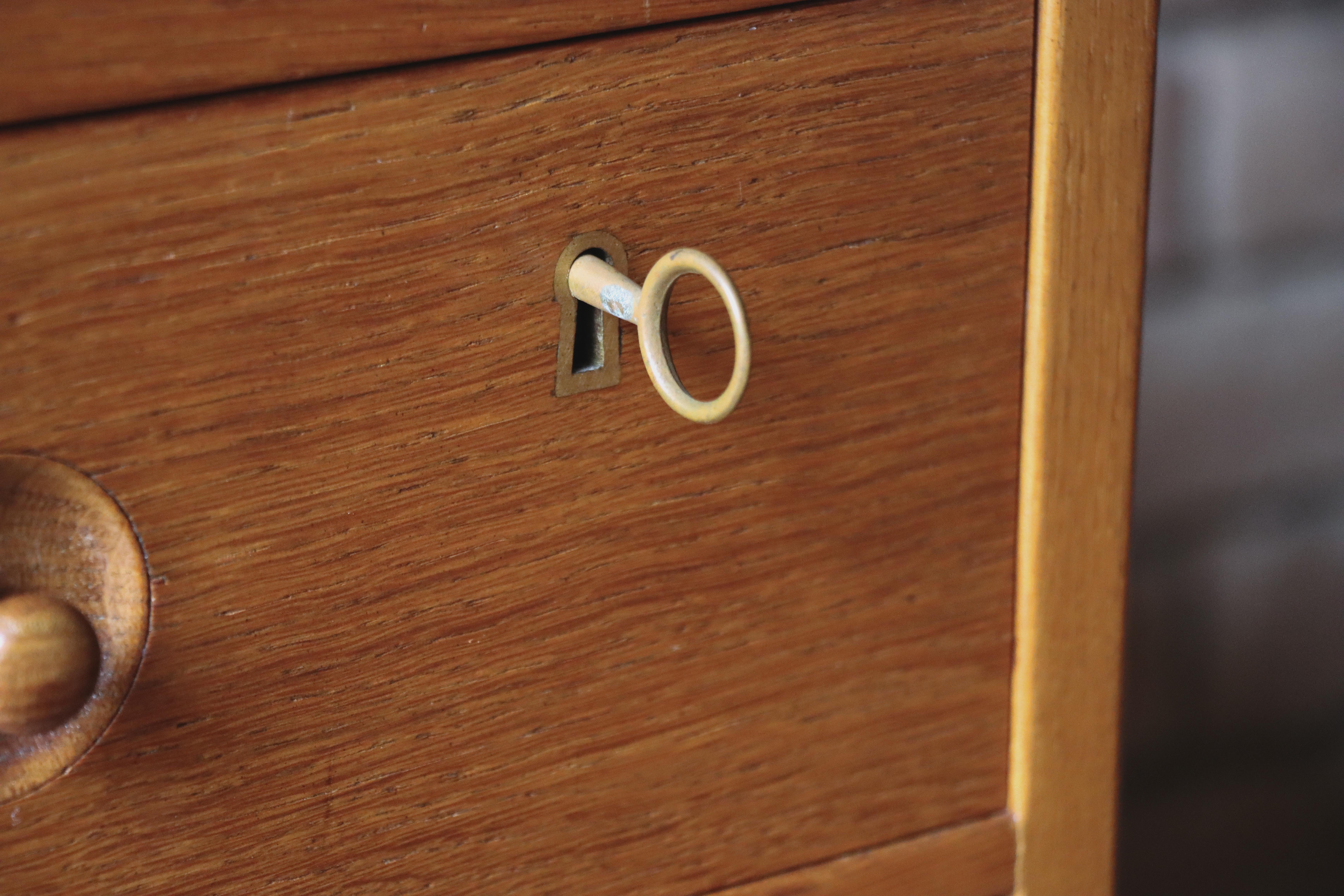 Brass Pair of Hans J. Wegner Chests, Ry Mobler, Oak & Teak, 1950s, Ry15, Ry16 For Sale