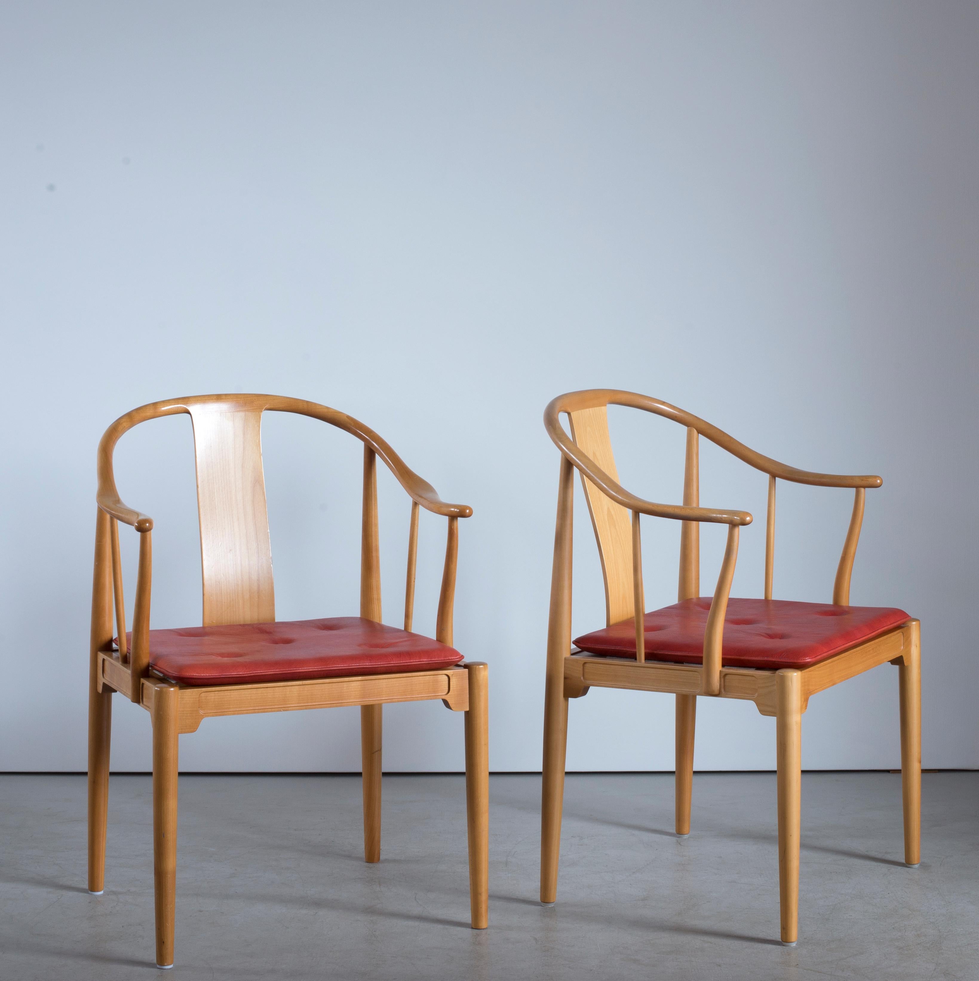 Scandinavian Modern Pair of Hans J. Wegner Chinese Chairs of Cherrywood for Fritz Hansen
