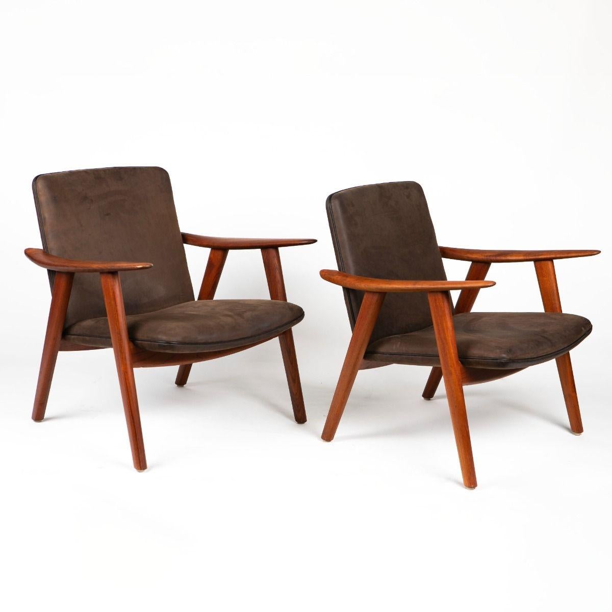 Pair of Hans J. Wegner "Buck Chair" JH-517 Teak & Brown Leather Lounge Chairs For Sale