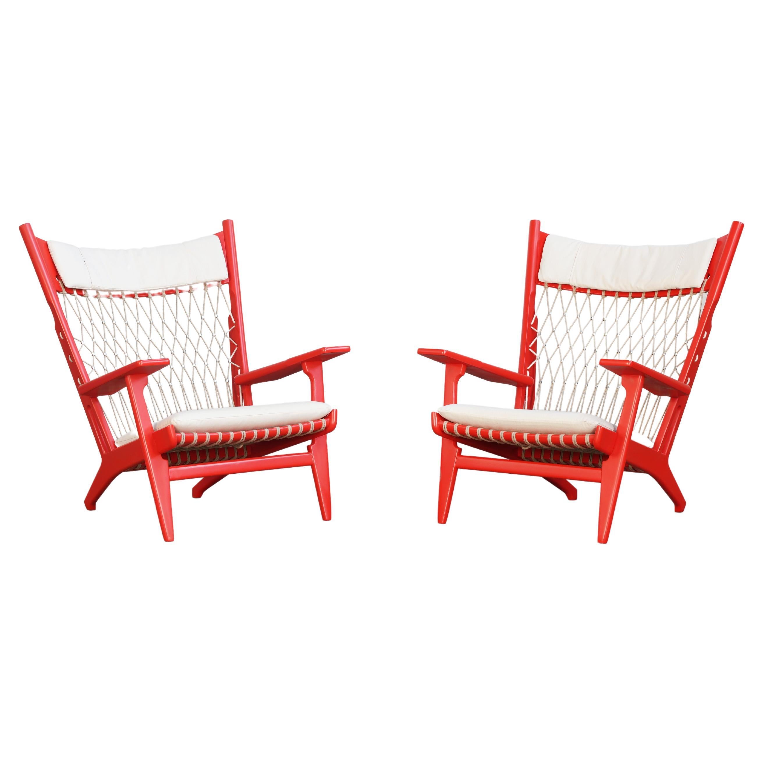 Pair of Hans J. Wegner Lounge Chairs Mod. JH719 for Johannes Hansen Denmark 1968 For Sale