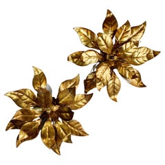 Paire de plafonniers encastrés à feuilles d'or de Hans Kogl