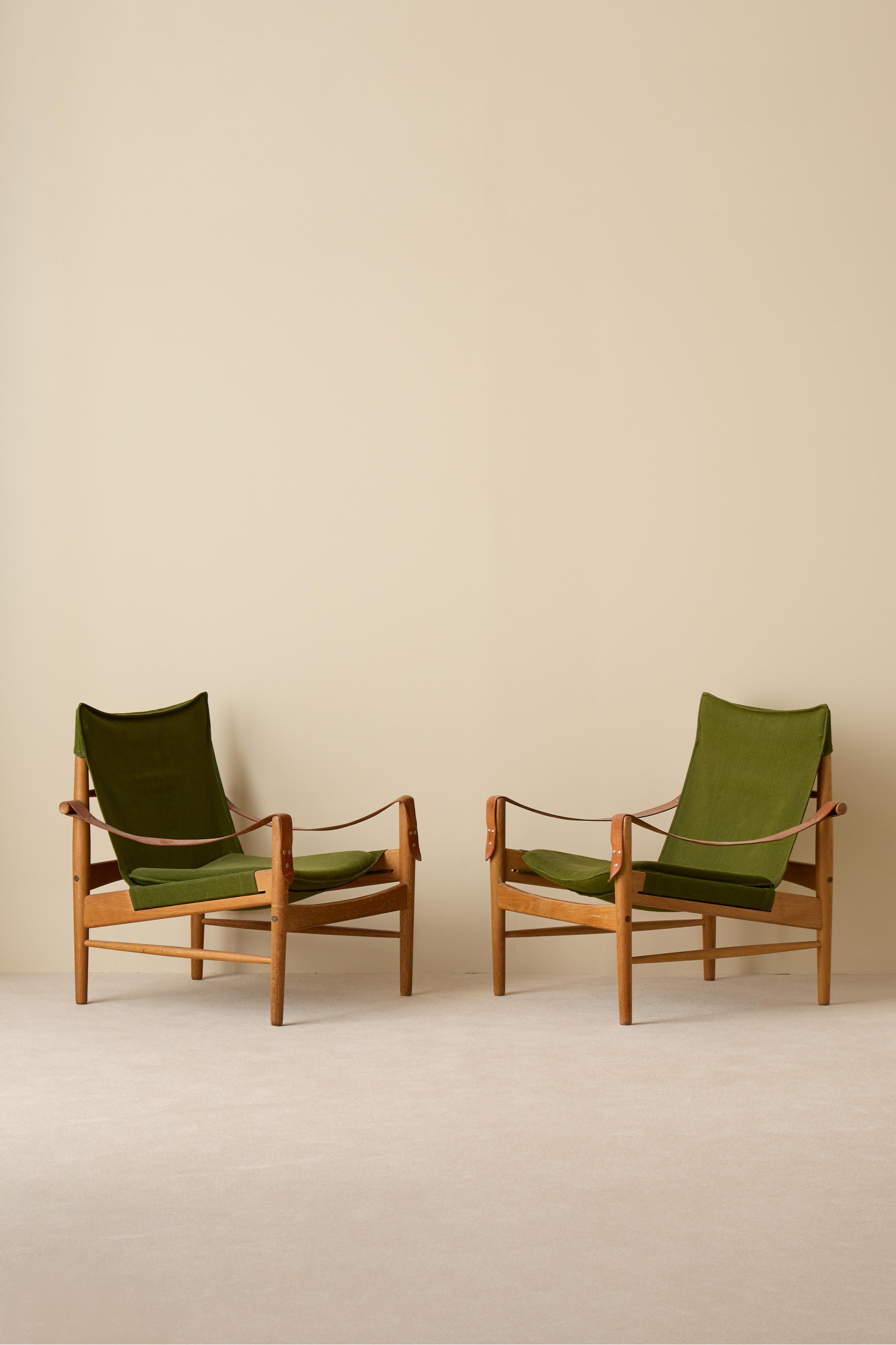 Pair of Hans Olsen Easy Chairs, 1960s In Good Condition For Sale In Stockholm, SE