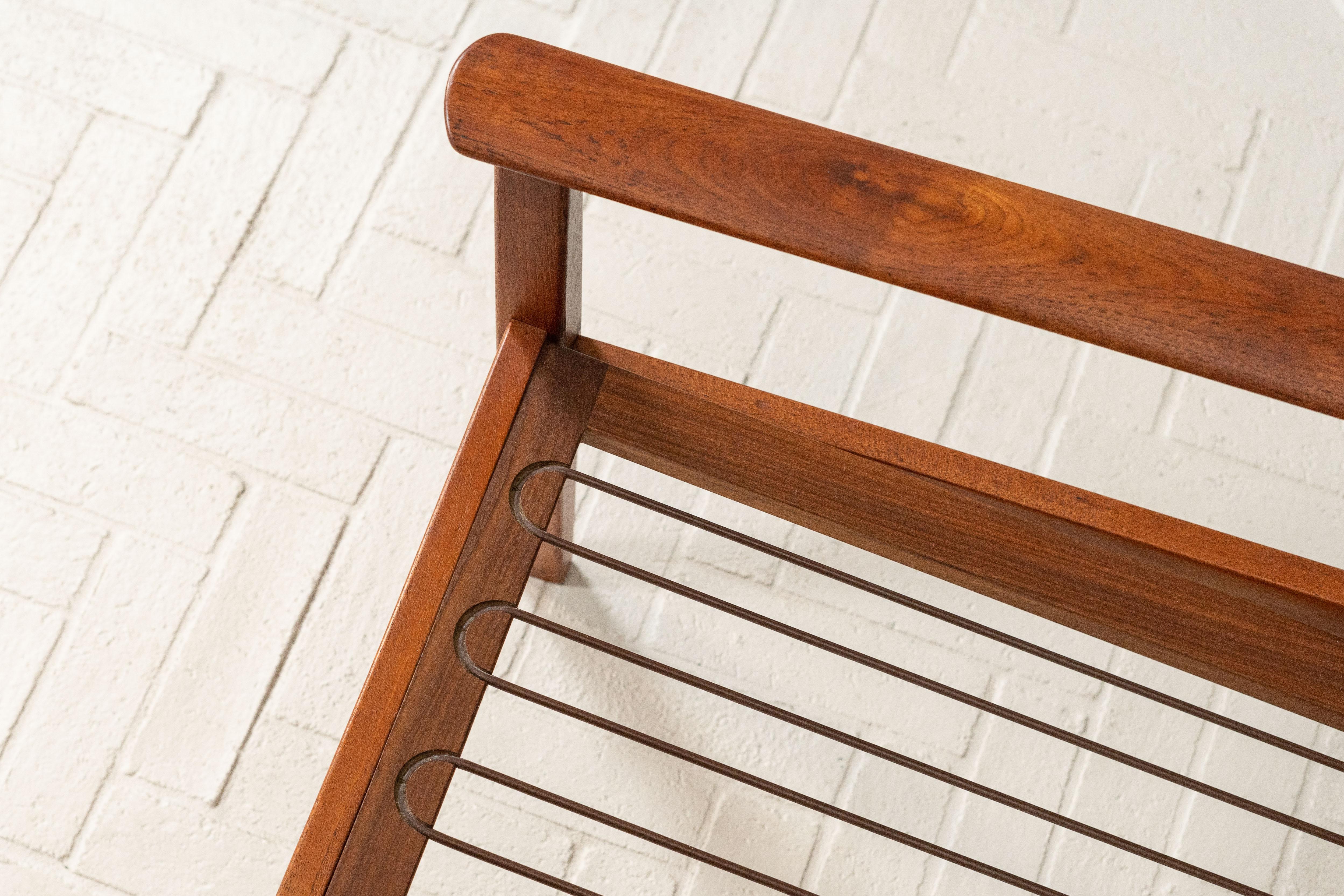Pair of Hans Olsen Lounge Chairs 8