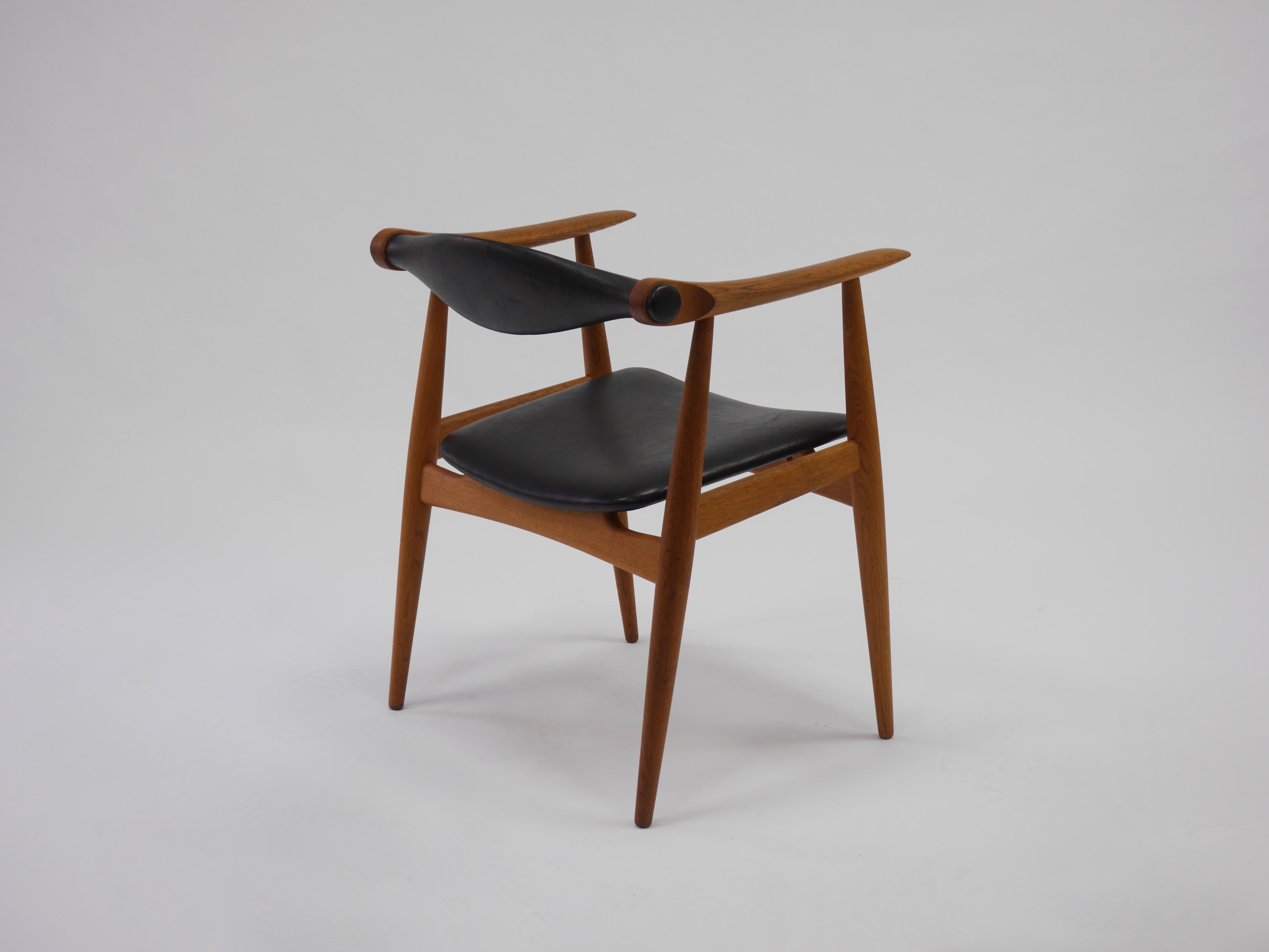 Pair of Hans Wegner CH 34 Chairs For Sale 4