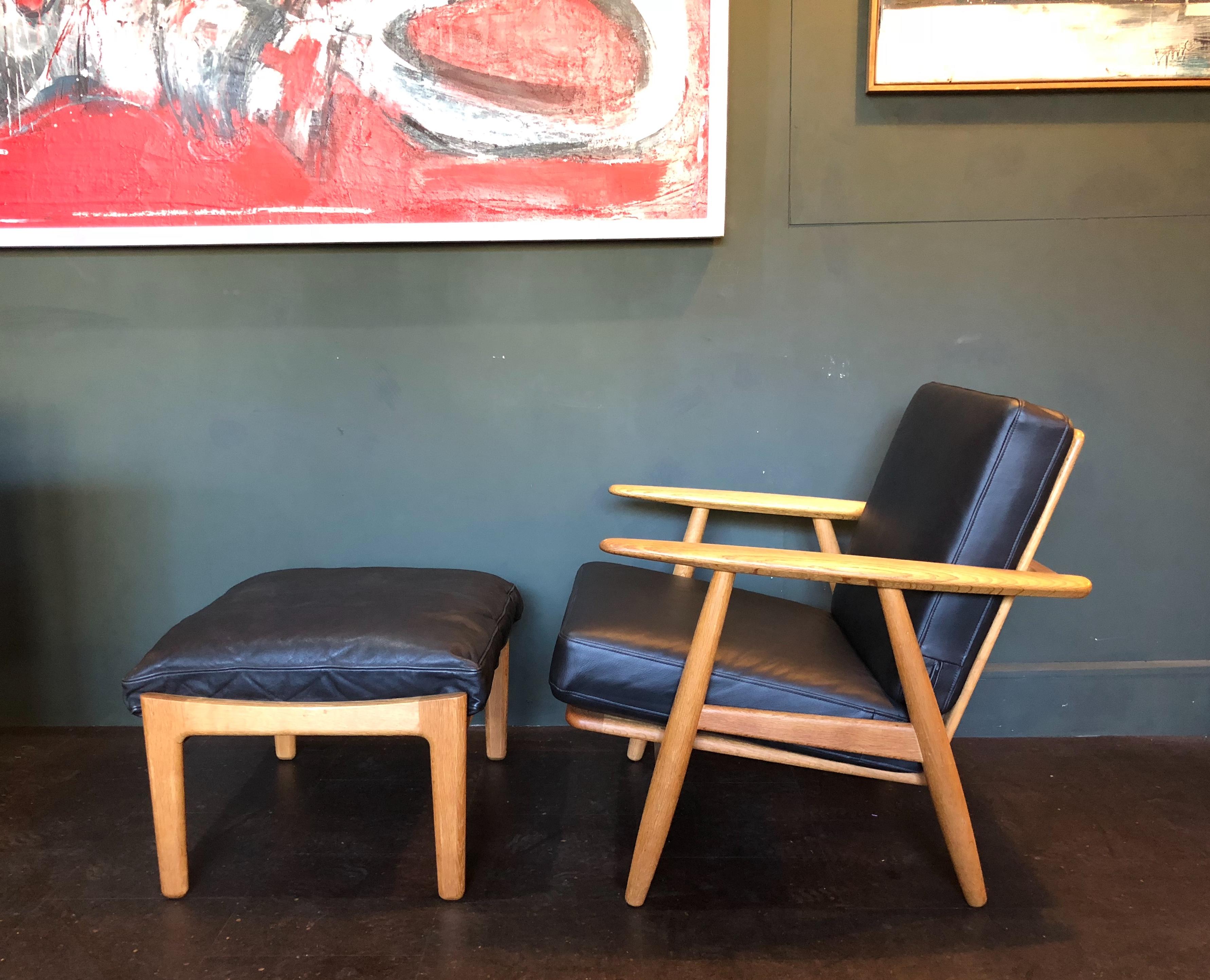 Scandinavian Modern Pair of Hans Wegner Cigar Chairs and Ottomans. Original GE240, Reupholstered