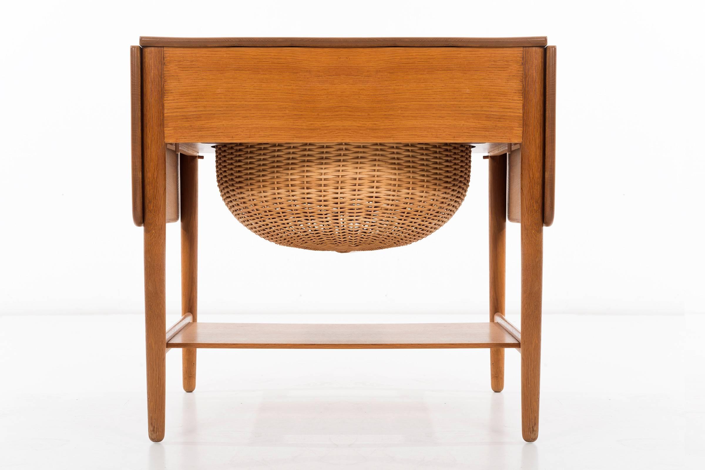 Pair of Hans Wegner Drop-Leaf Sewing Side Tables 4