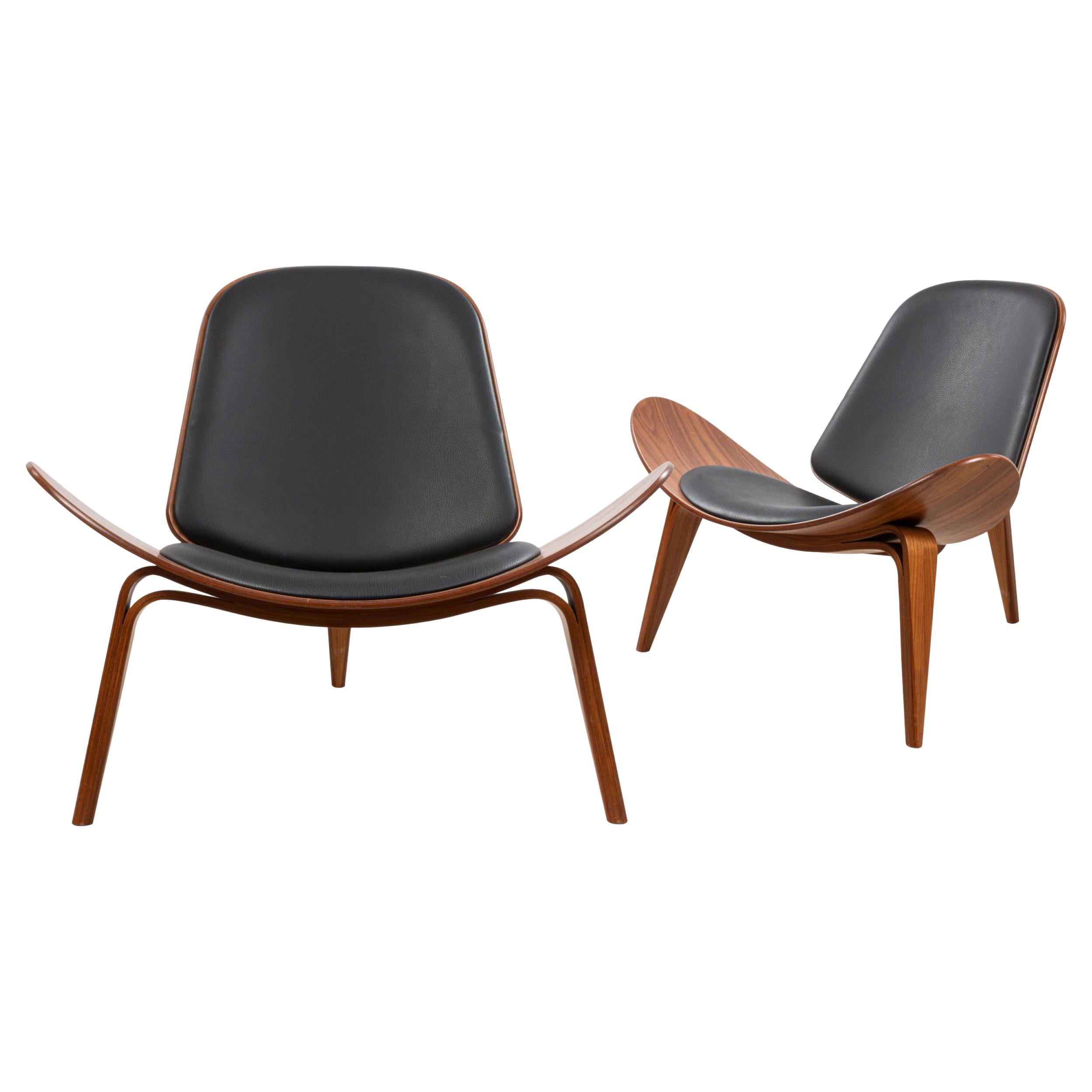 Pair of Hans Wegner for Carl Hansen & Søn Leather and Bentwood CH07 Shell Chairs