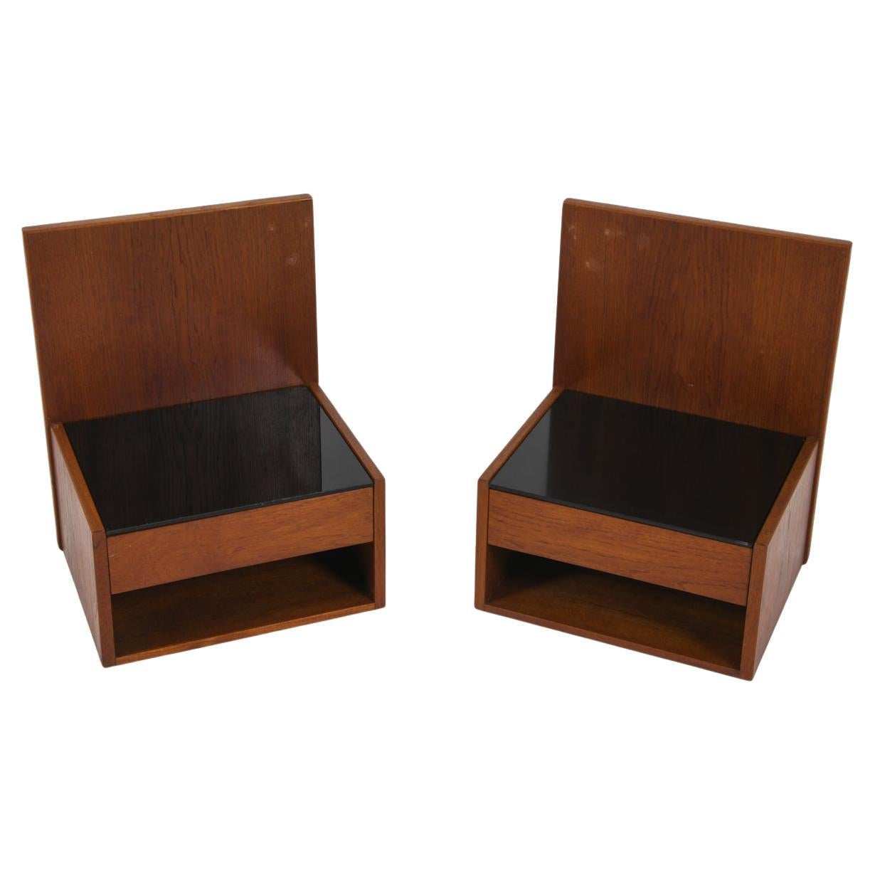 Pair of Hans Wegner for Getama Teak Nighstands C. 1960s For Sale