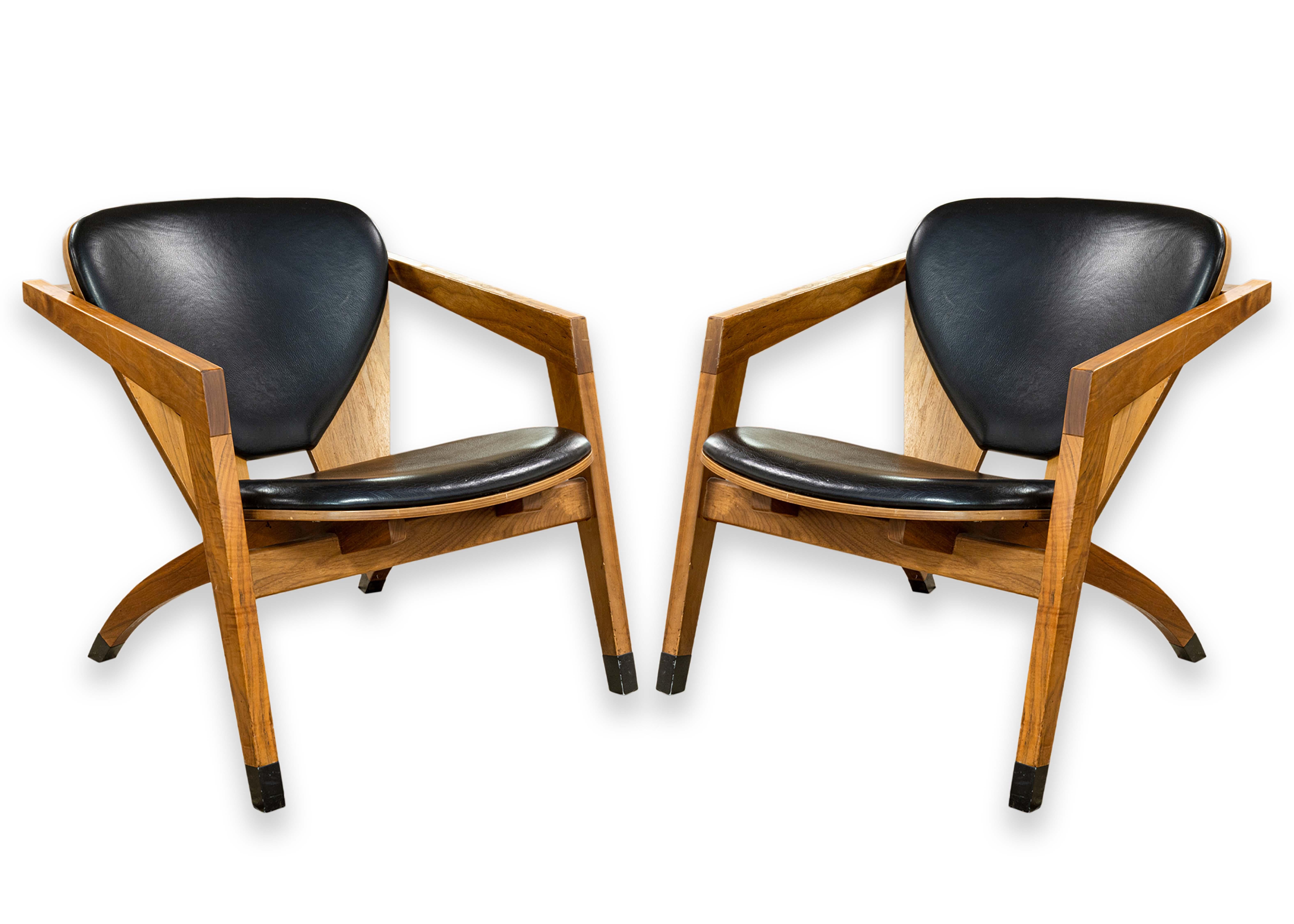 Pair of Hans Wegner GE-460 Butterfly Style Wood and Leather Accent Lounge Chairs 6