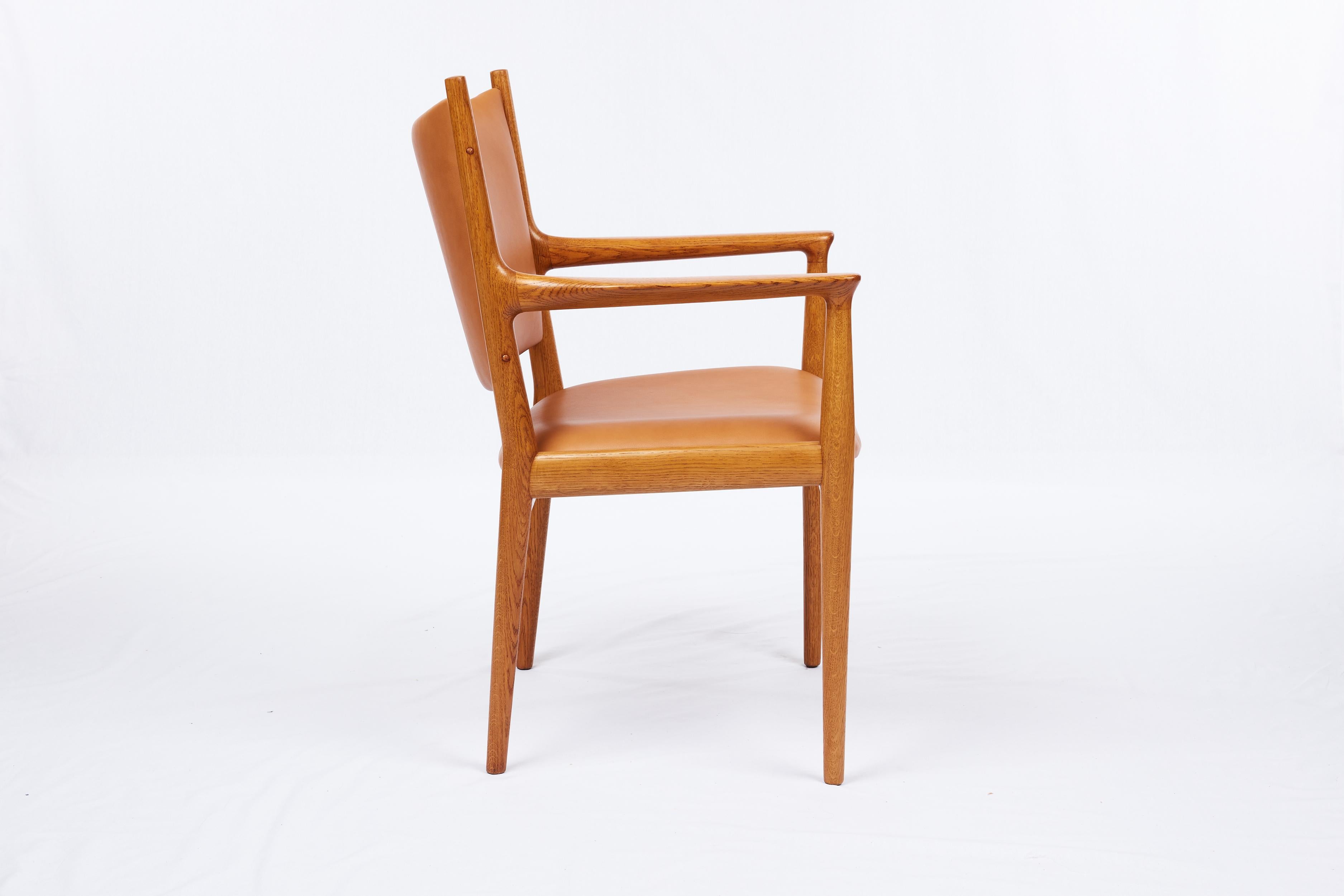 Pair of Hans Wegner JH-509 Armchairs In Excellent Condition For Sale In Los Angeles, CA