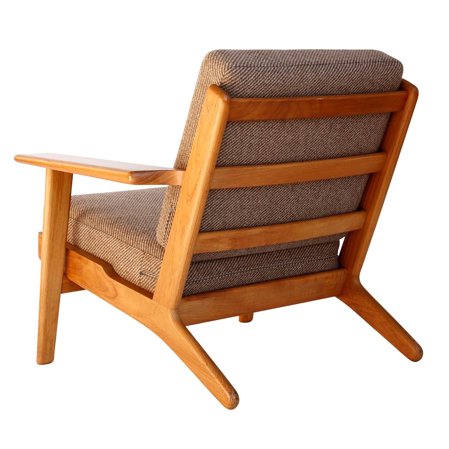 Mid-20th Century Pair of Hans Wegner Lounge Chairs Ottoman GE290 GETAMA, Teak, Denmark, 1953