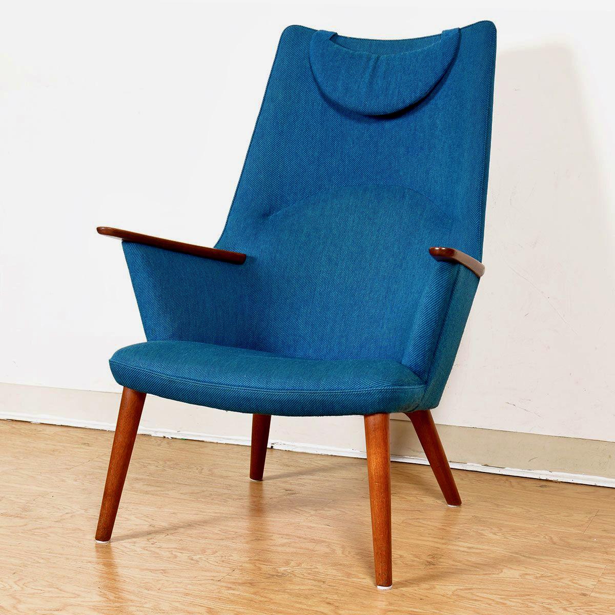 Paire de fauteuils de salon Mama Bear AP-27 de Hans Wegner pour A. P. Stolen 3
