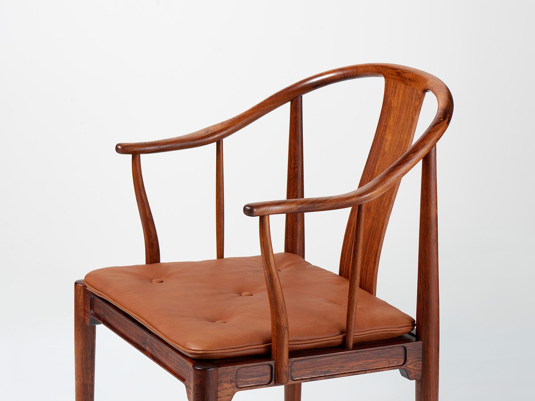 Paire de chaises en bois de rose Hans Wegner vers 1950 Excellent état - En vente à London, England